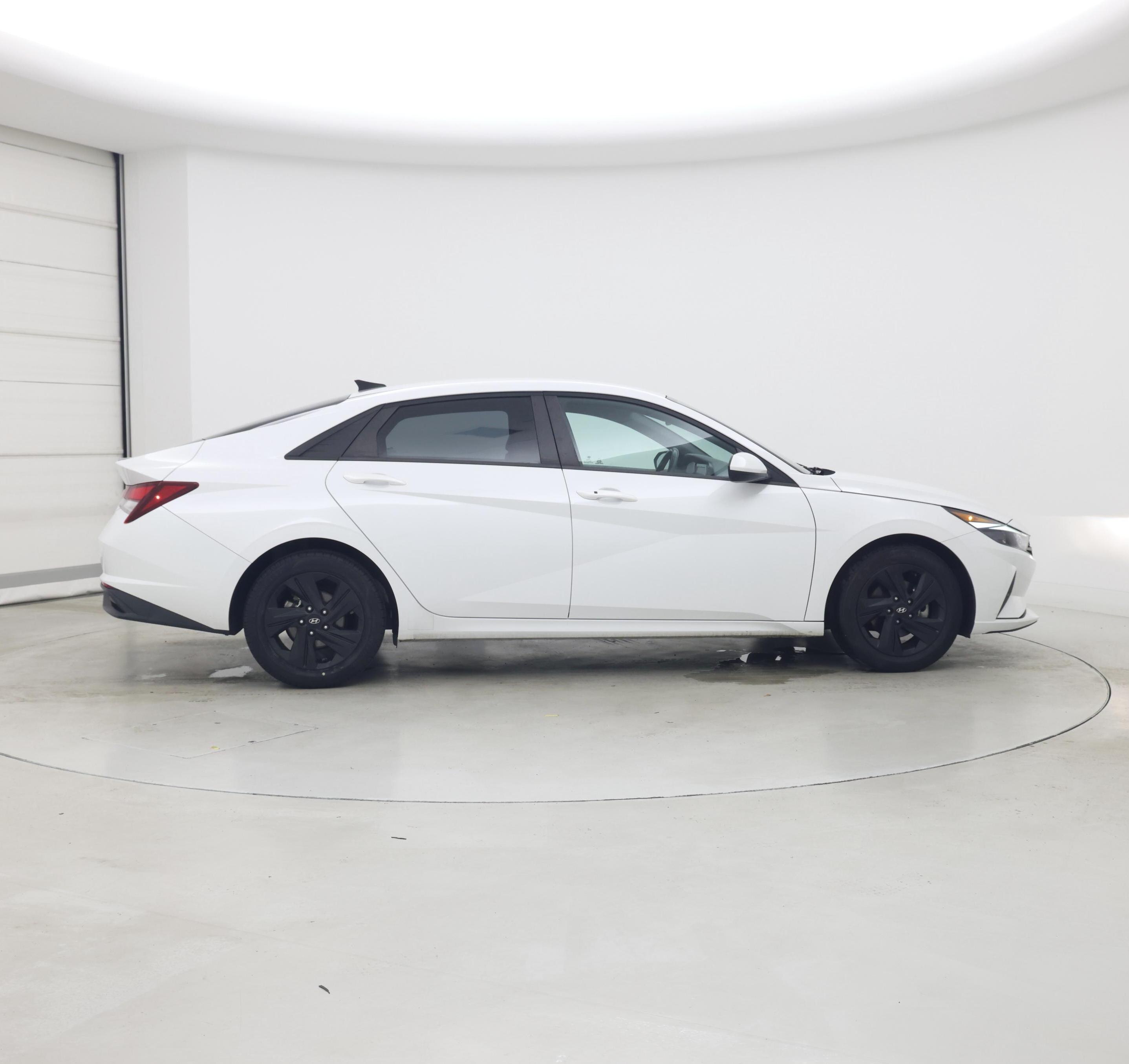 Thumbnail: 2021 Hyundai Elantra - 7