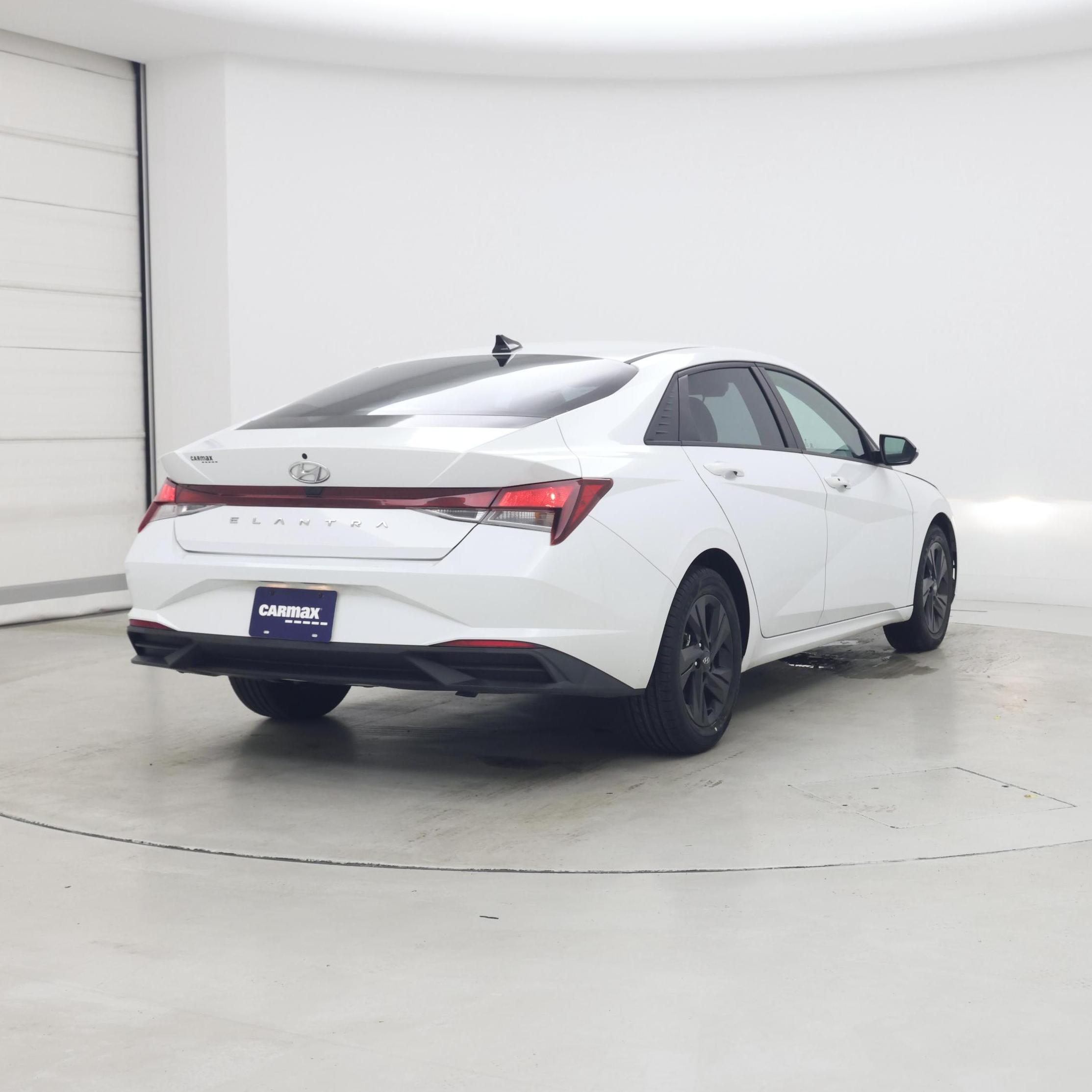 Thumbnail: 2021 Hyundai Elantra - 8