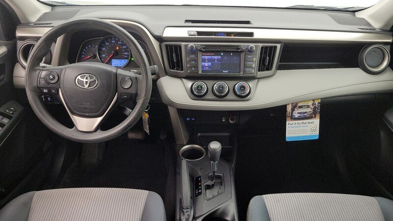 2014 Toyota RAV4 LE 9