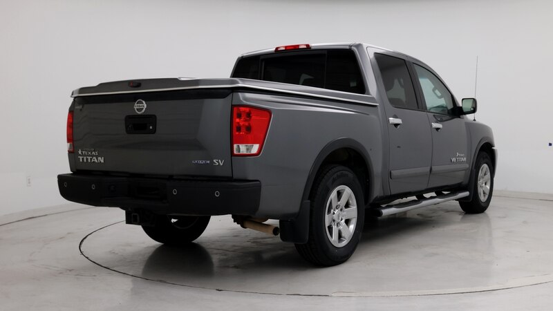 2015 Nissan Titan SV 8