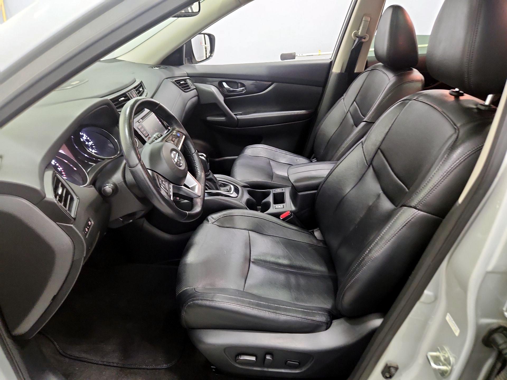 Thumbnail: 2019 Nissan Rogue - 11