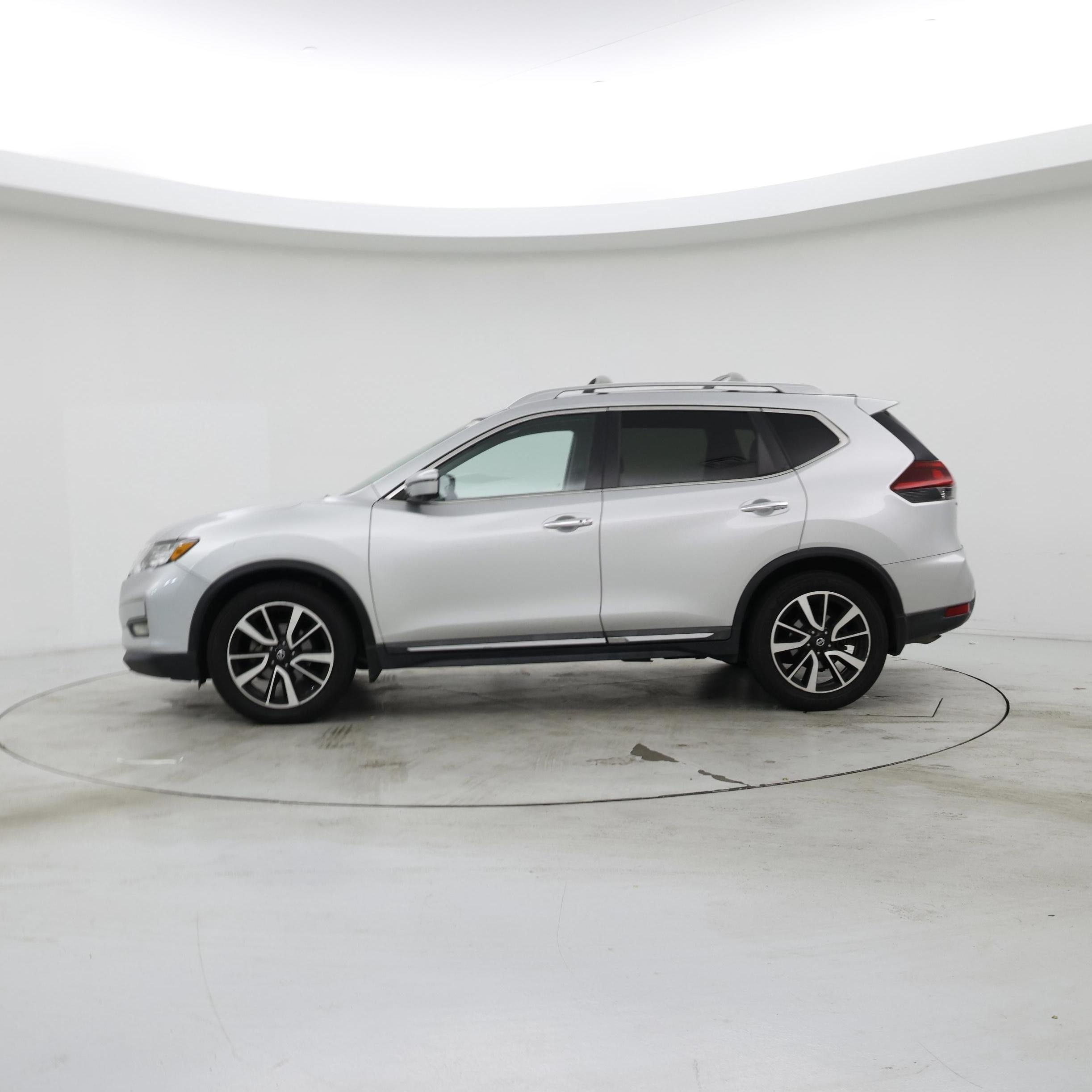 Thumbnail: 2019 Nissan Rogue - 3
