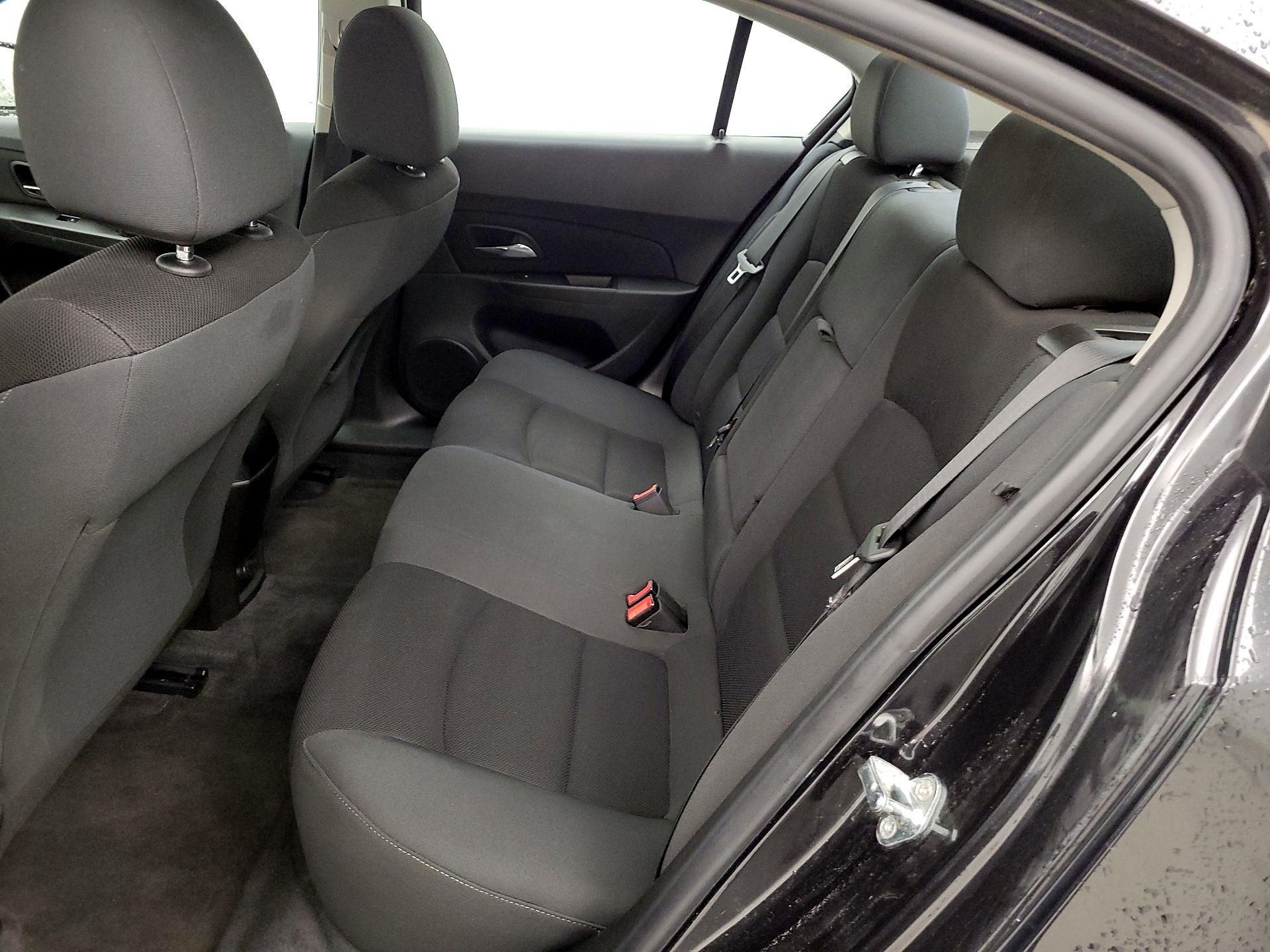 Thumbnail: 2016 Chevrolet Cruze - 18