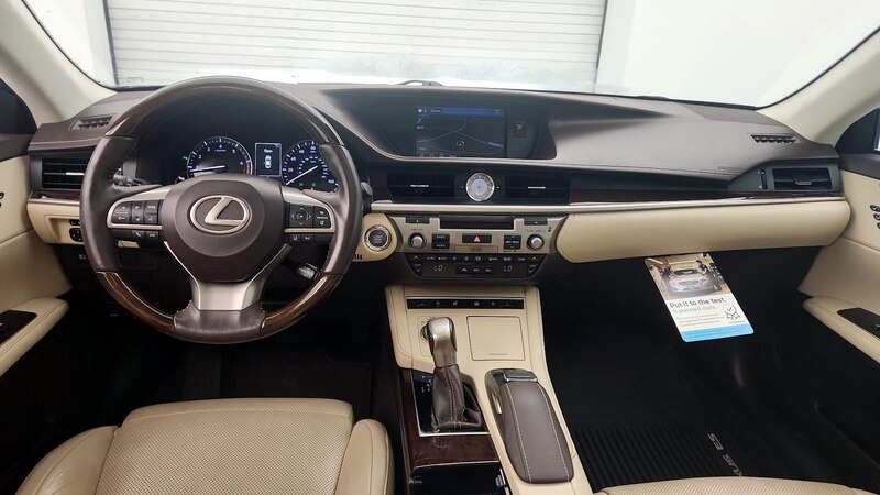 2016 Lexus ES 350 9