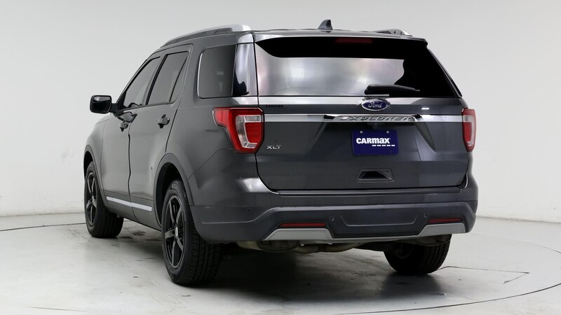 2019 Ford Explorer XLT 2