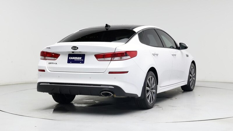 2019 Kia Optima LX 8