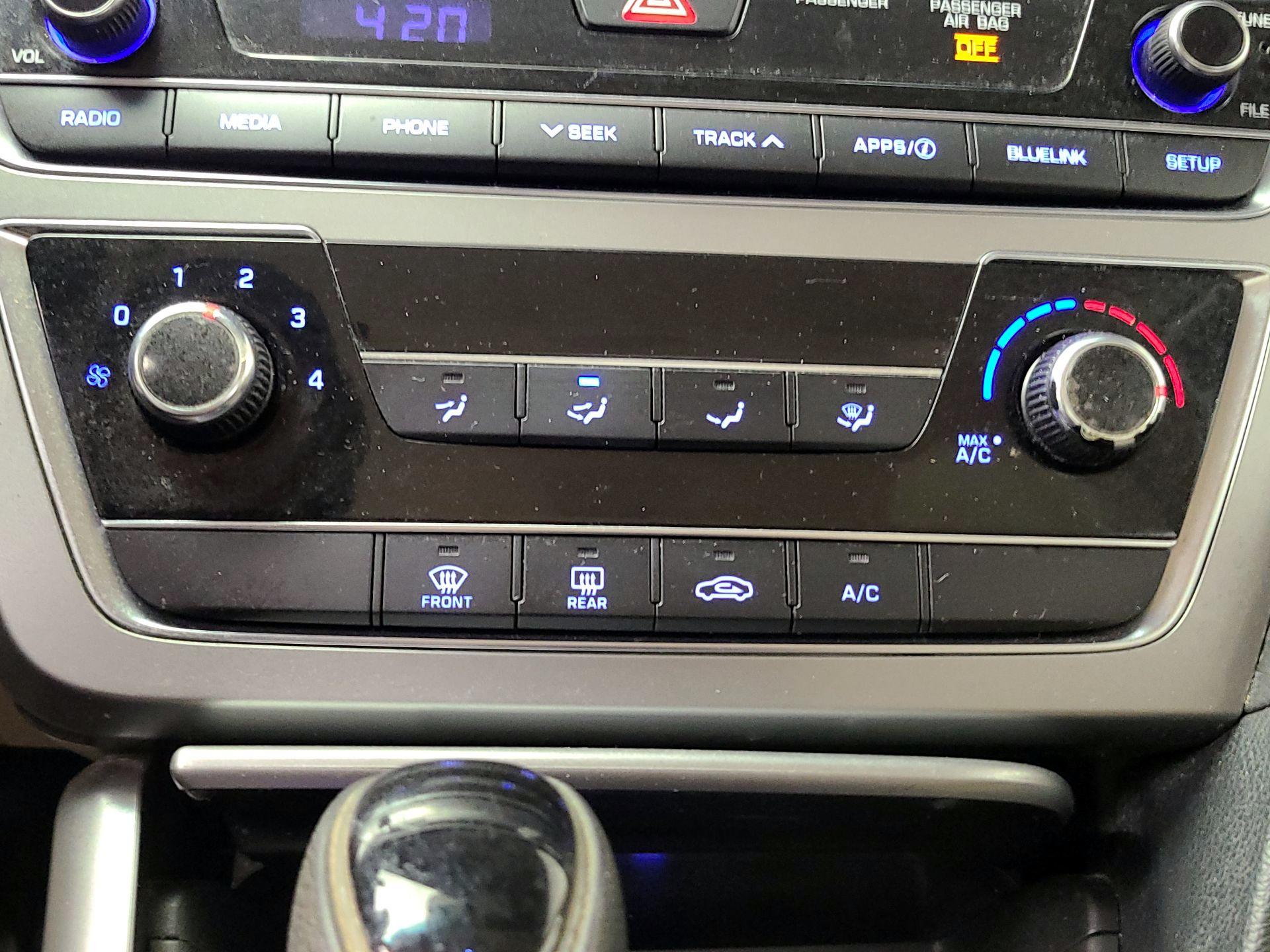 Thumbnail: 2017 Hyundai Sonata - 16
