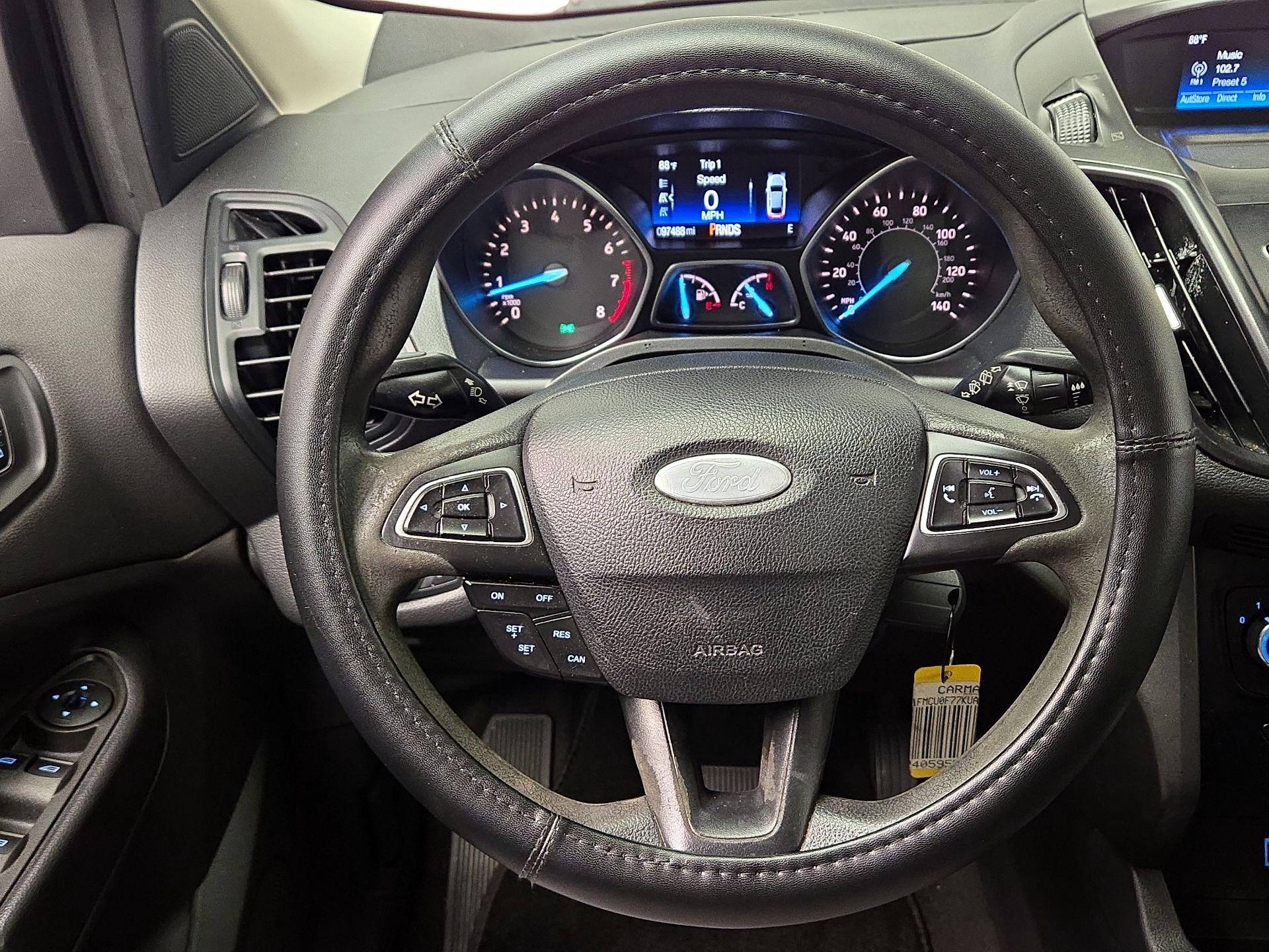 Thumbnail: 2019 Ford Escape - 10
