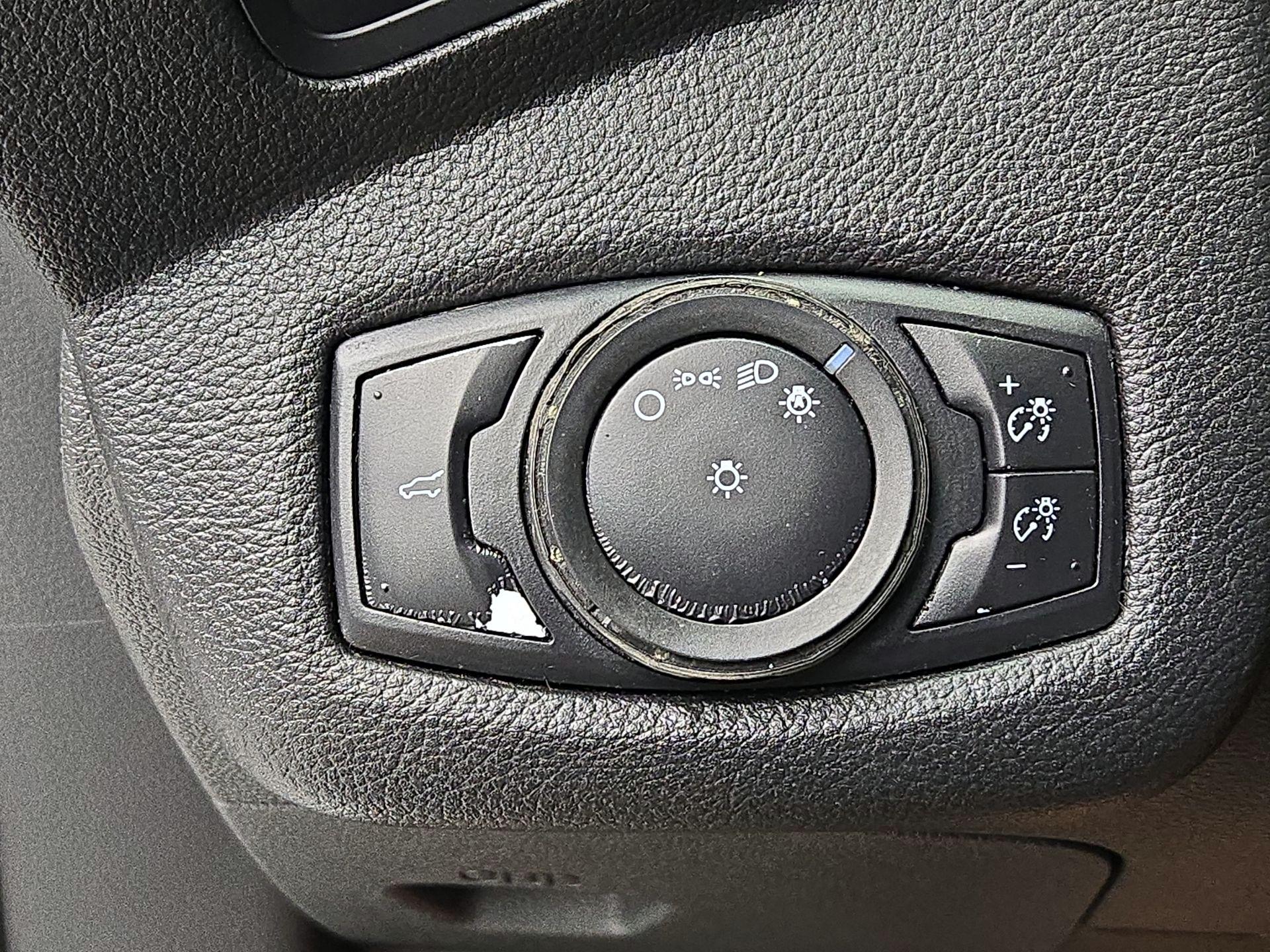 Thumbnail: 2019 Ford Escape - 13