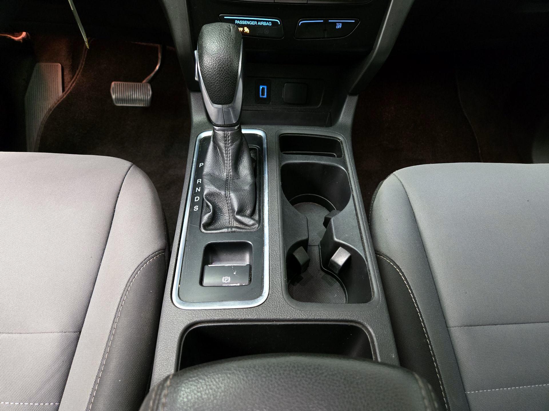 Thumbnail: 2019 Ford Escape - 17
