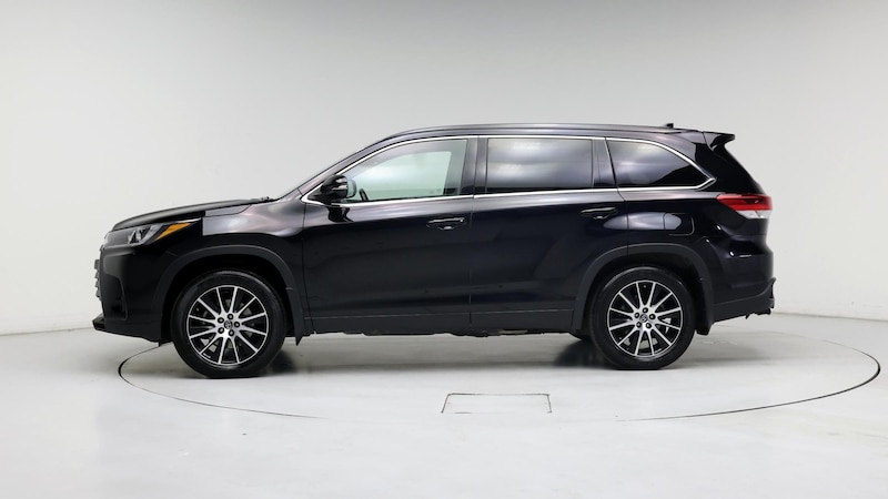 2017 Toyota Highlander SE 3