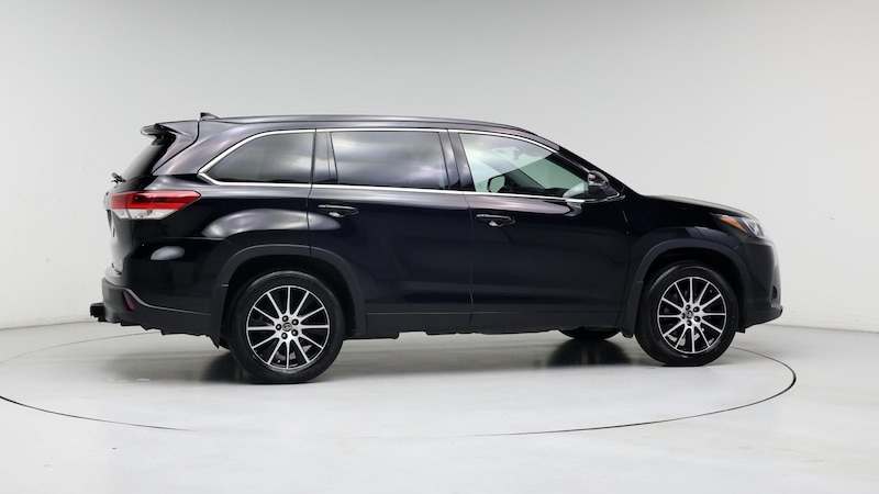 2017 Toyota Highlander SE 7