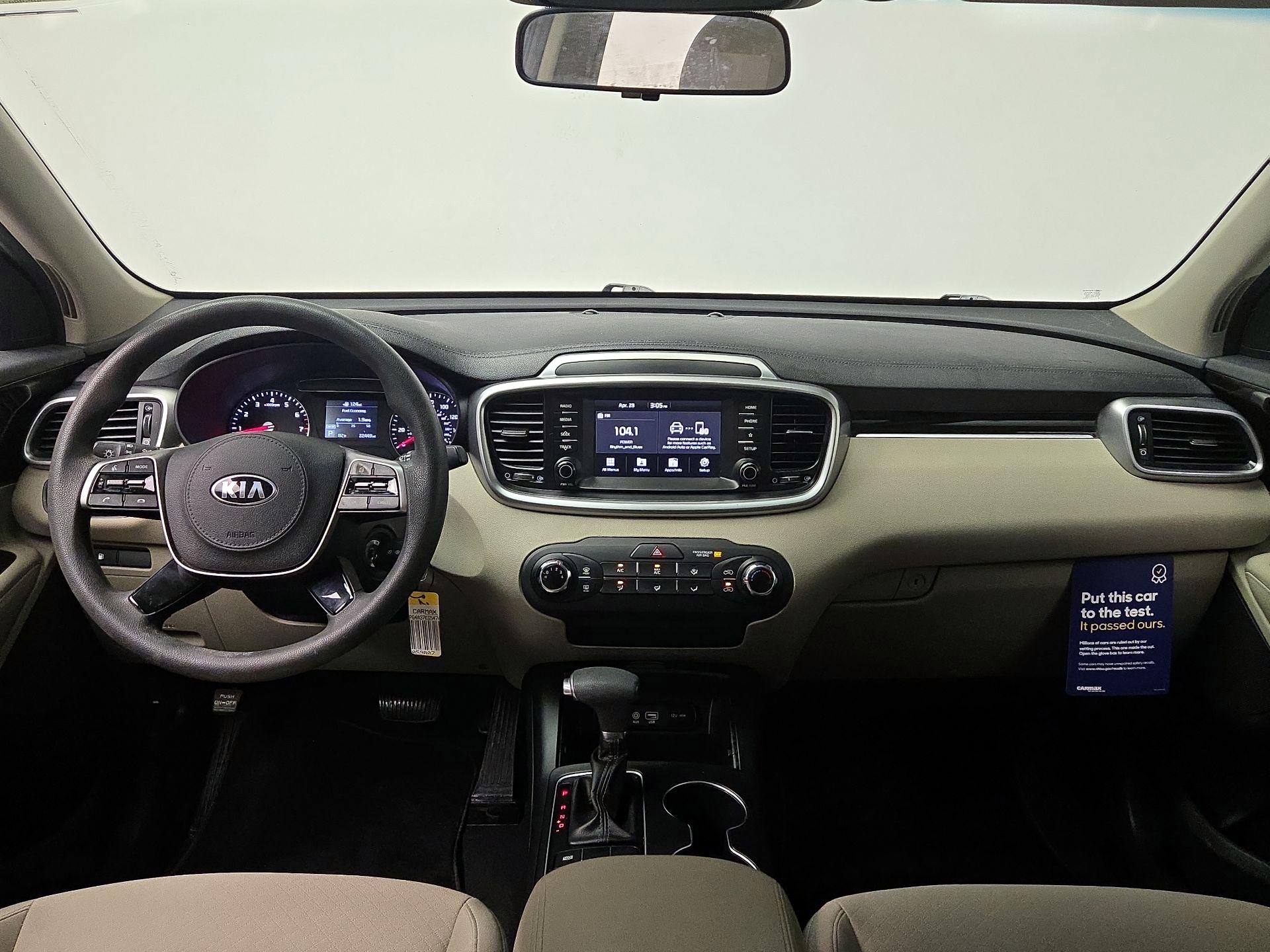 Thumbnail: 2019 Kia Sorento - 9