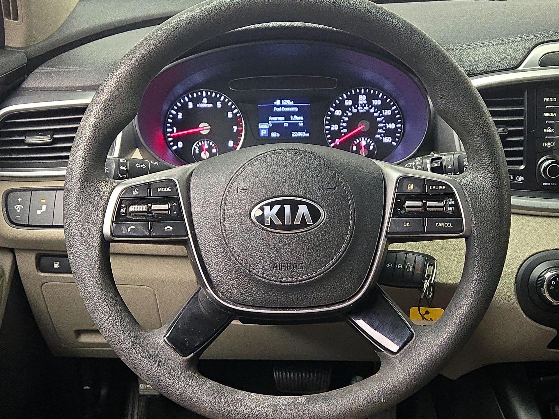 Thumbnail: 2019 Kia Sorento - 10