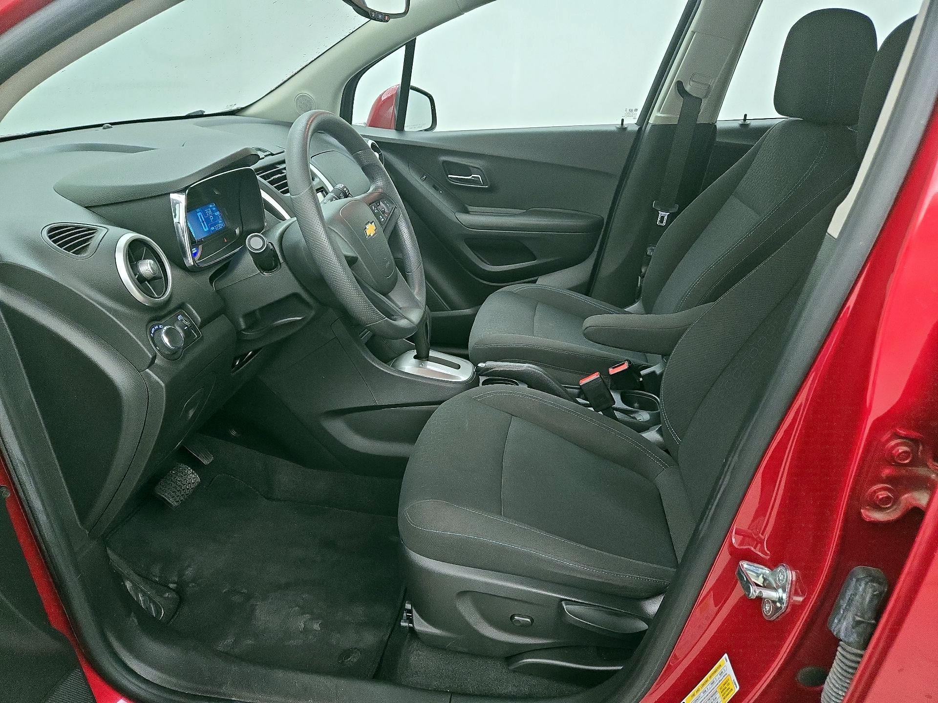 Thumbnail: 2015 Chevrolet Trax - 11