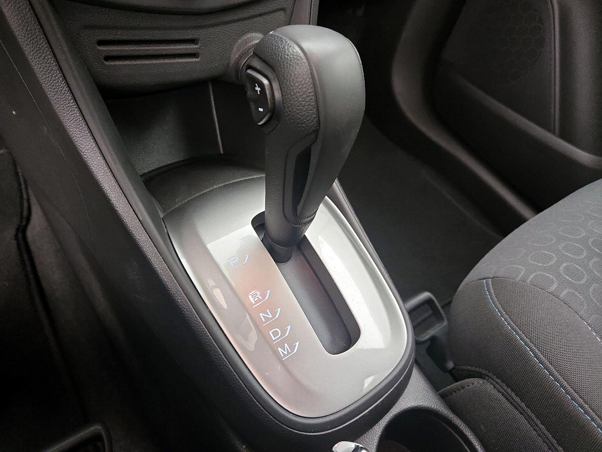 Thumbnail: 2015 Chevrolet Trax - 17