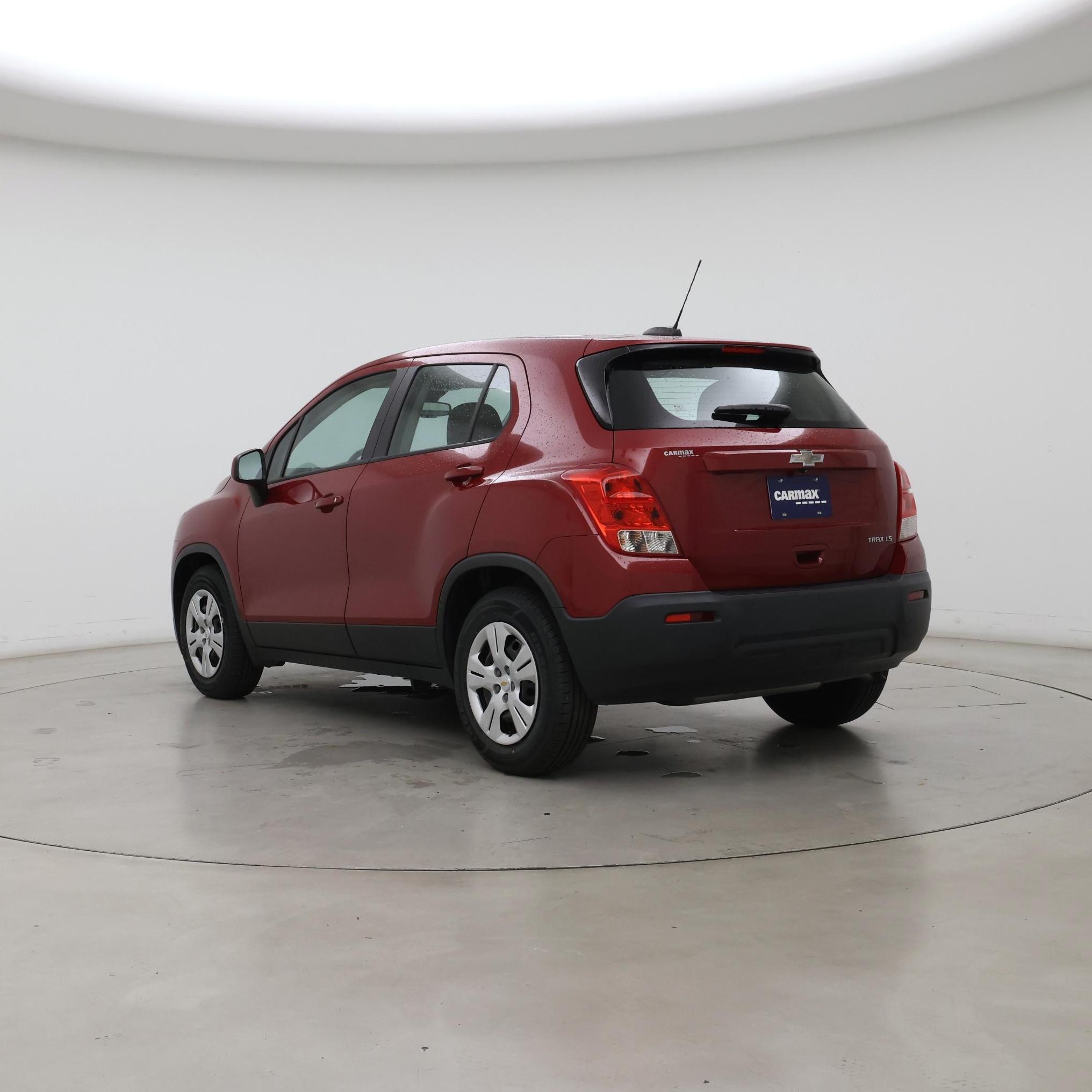 Thumbnail: 2015 Chevrolet Trax - 2