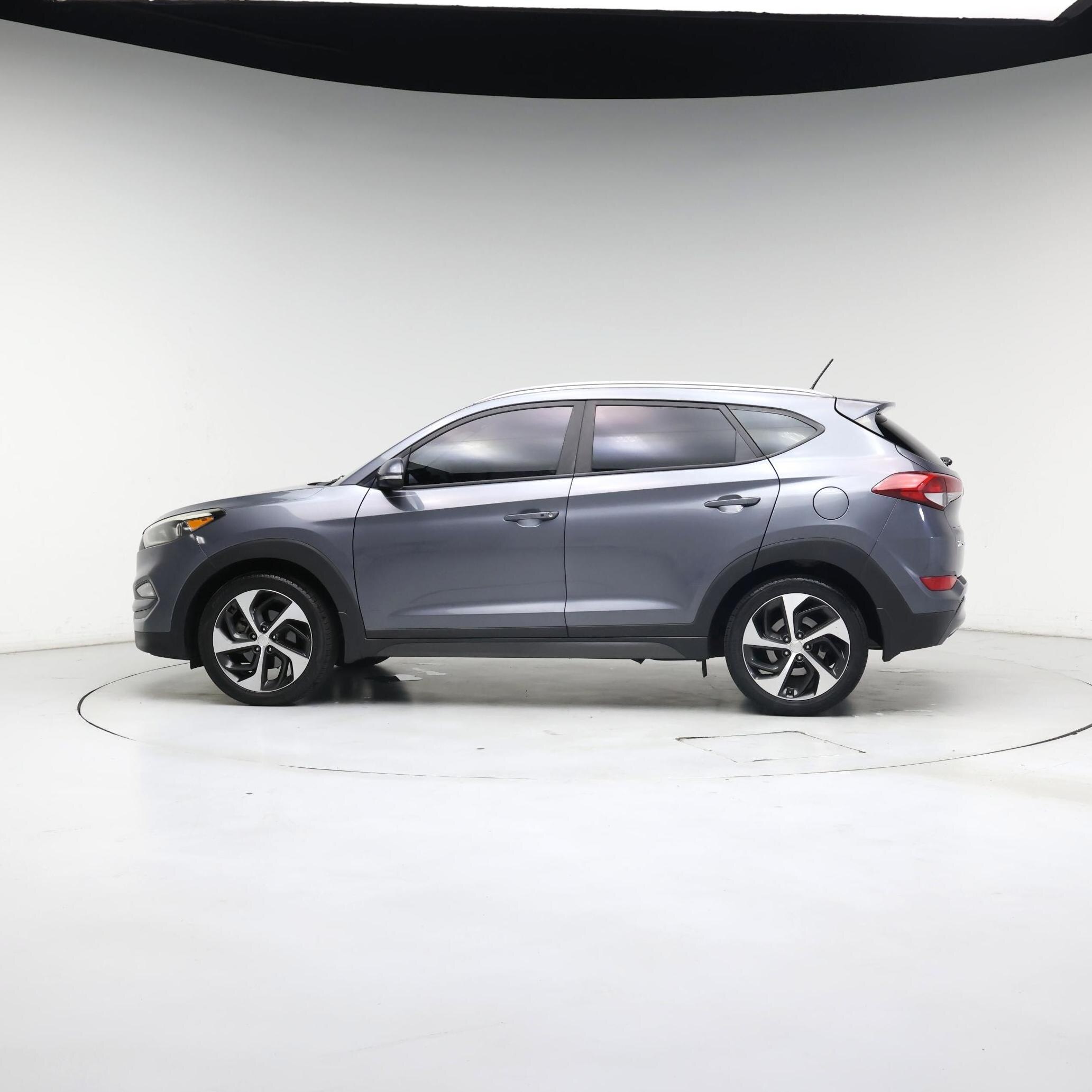 Thumbnail: 2016 Hyundai Tucson - 3