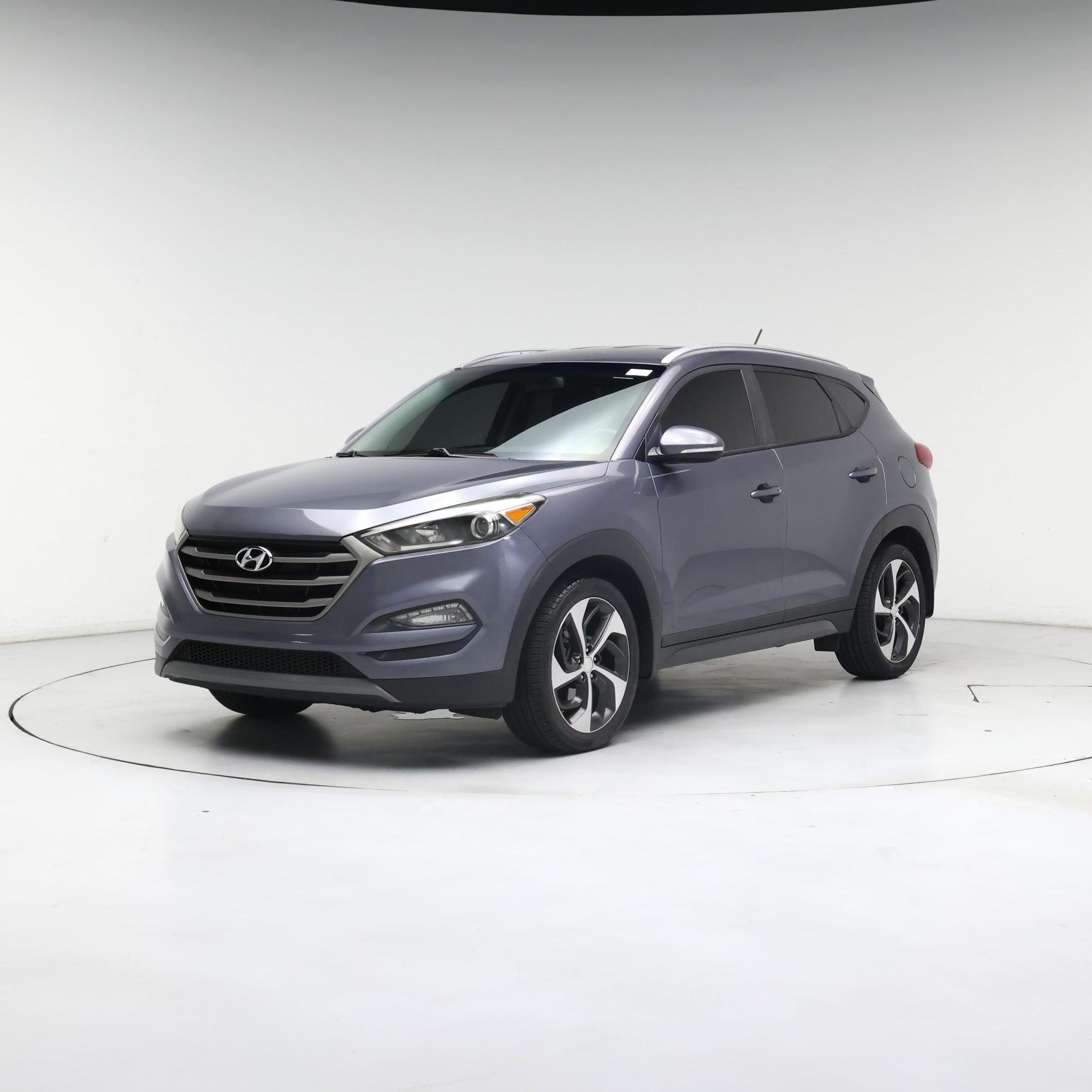 Thumbnail: 2016 Hyundai Tucson - 4
