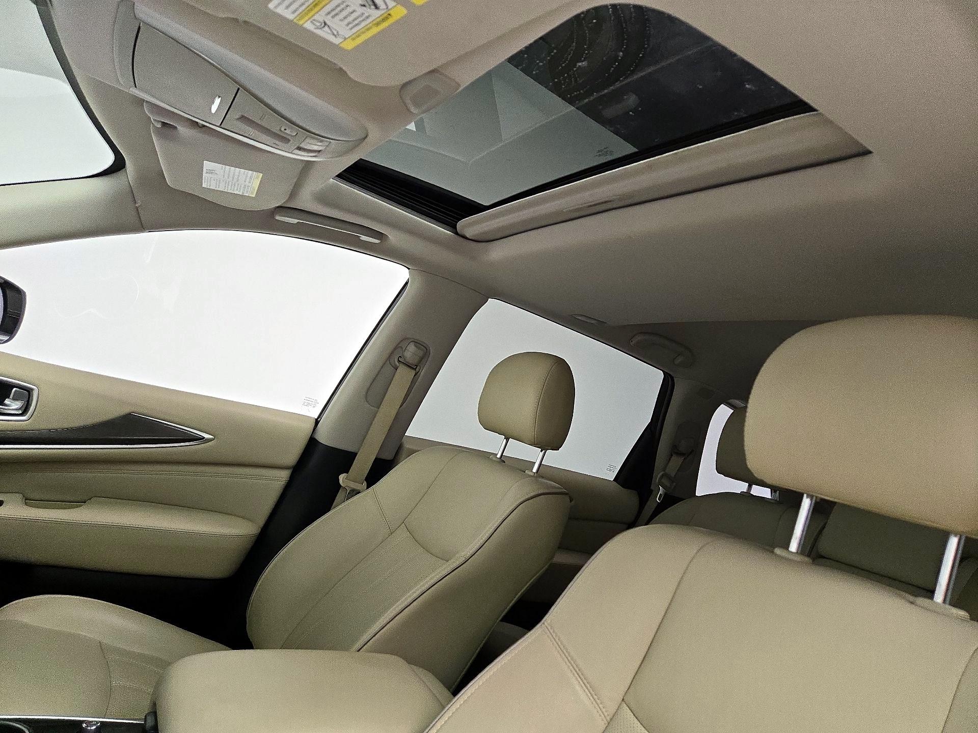 Thumbnail: 2019 INFINITI QX60 - 20