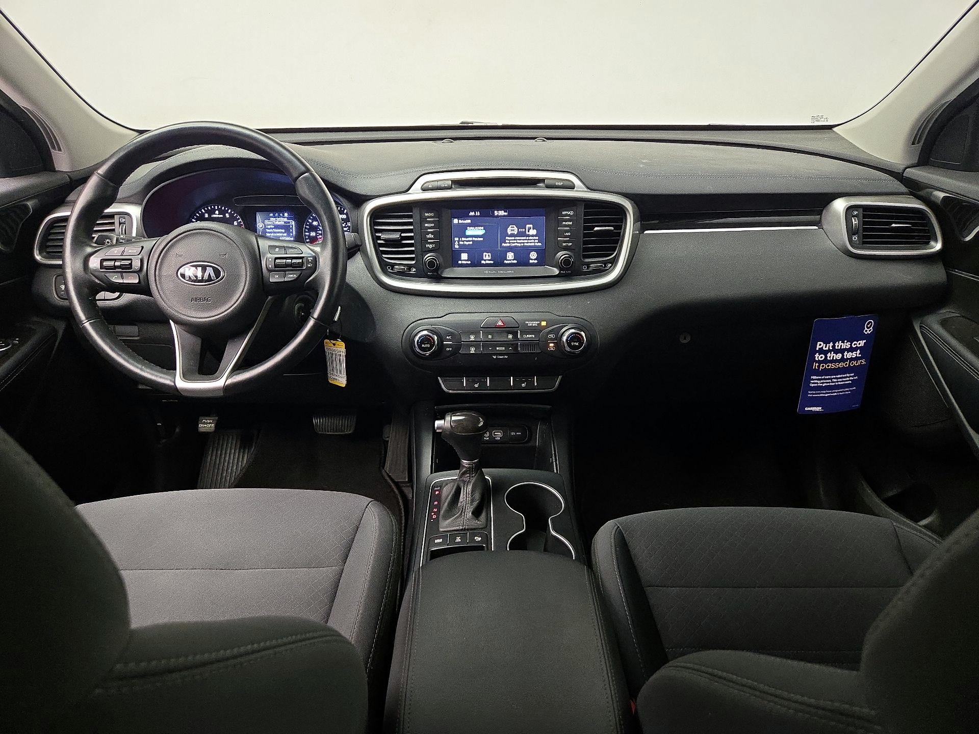 Thumbnail: 2017 Kia Sorento - 9