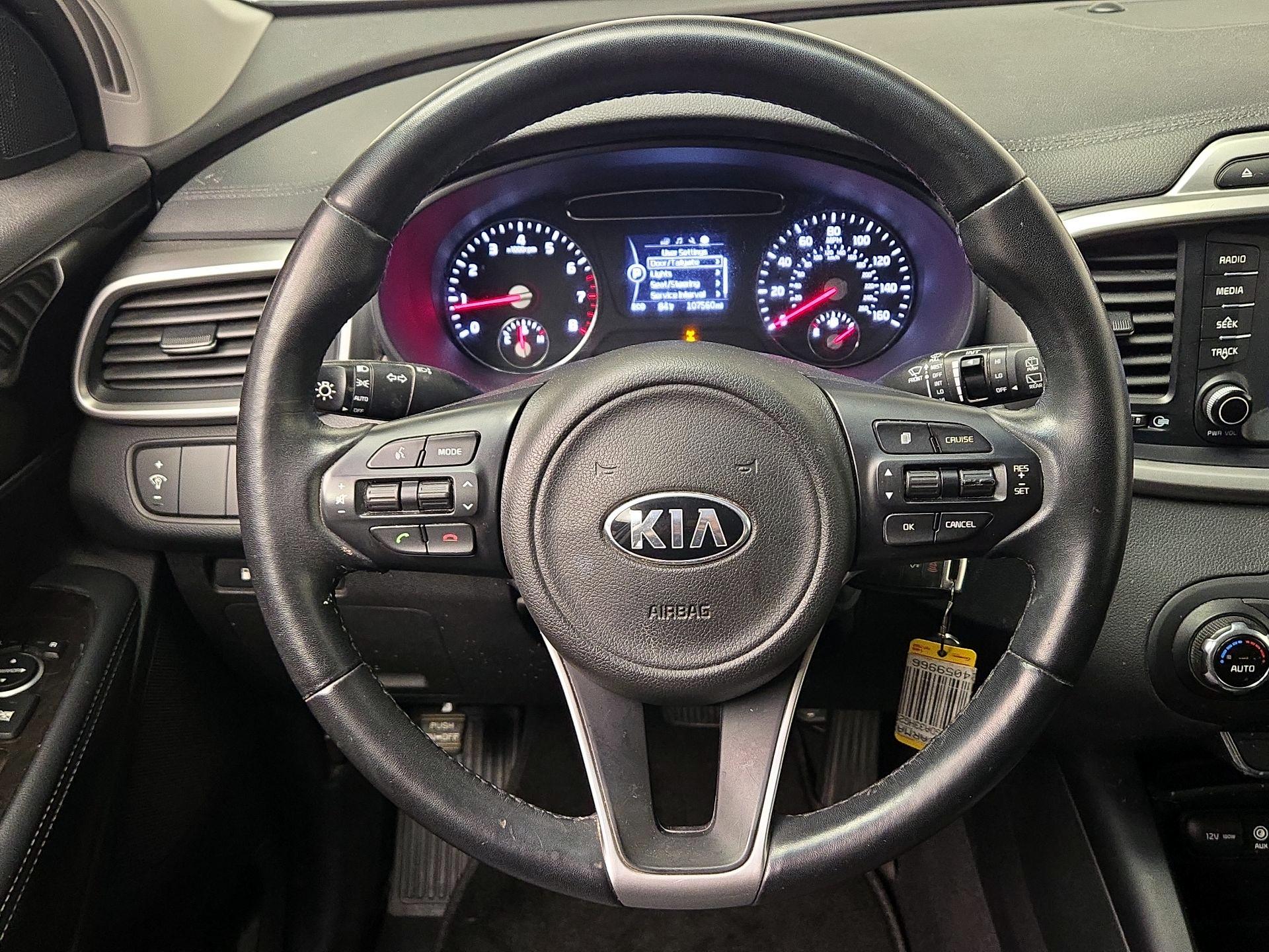 Thumbnail: 2017 Kia Sorento - 10