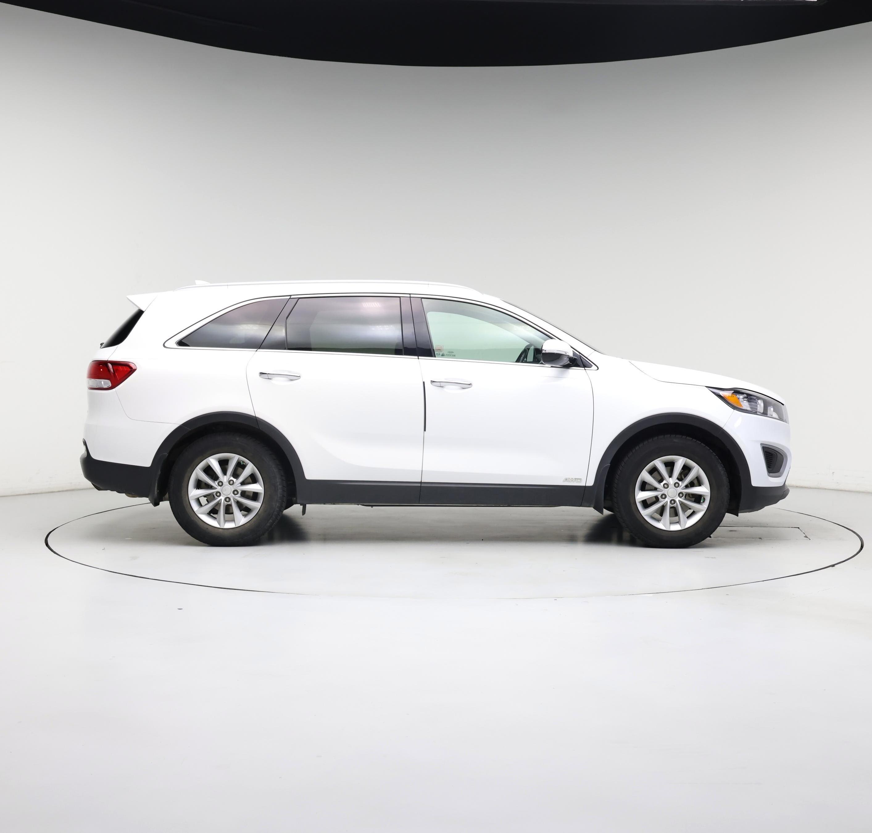 Thumbnail: 2017 Kia Sorento - 7