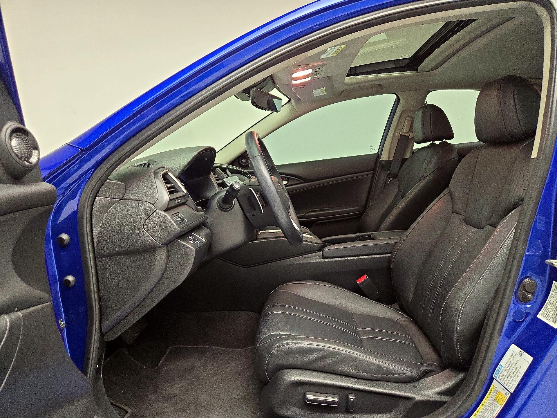 Thumbnail: 2019 Honda Insight - 11