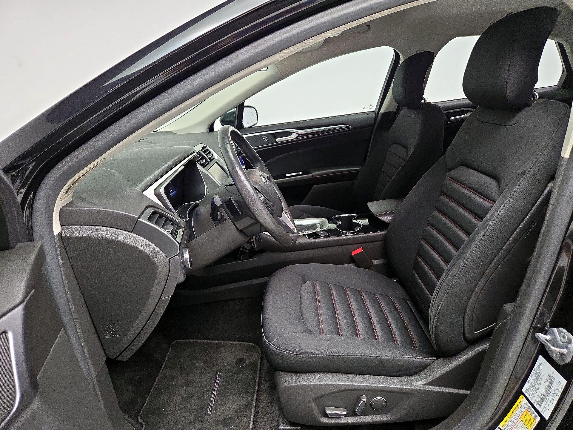 Thumbnail: 2014 Ford Fusion - 11