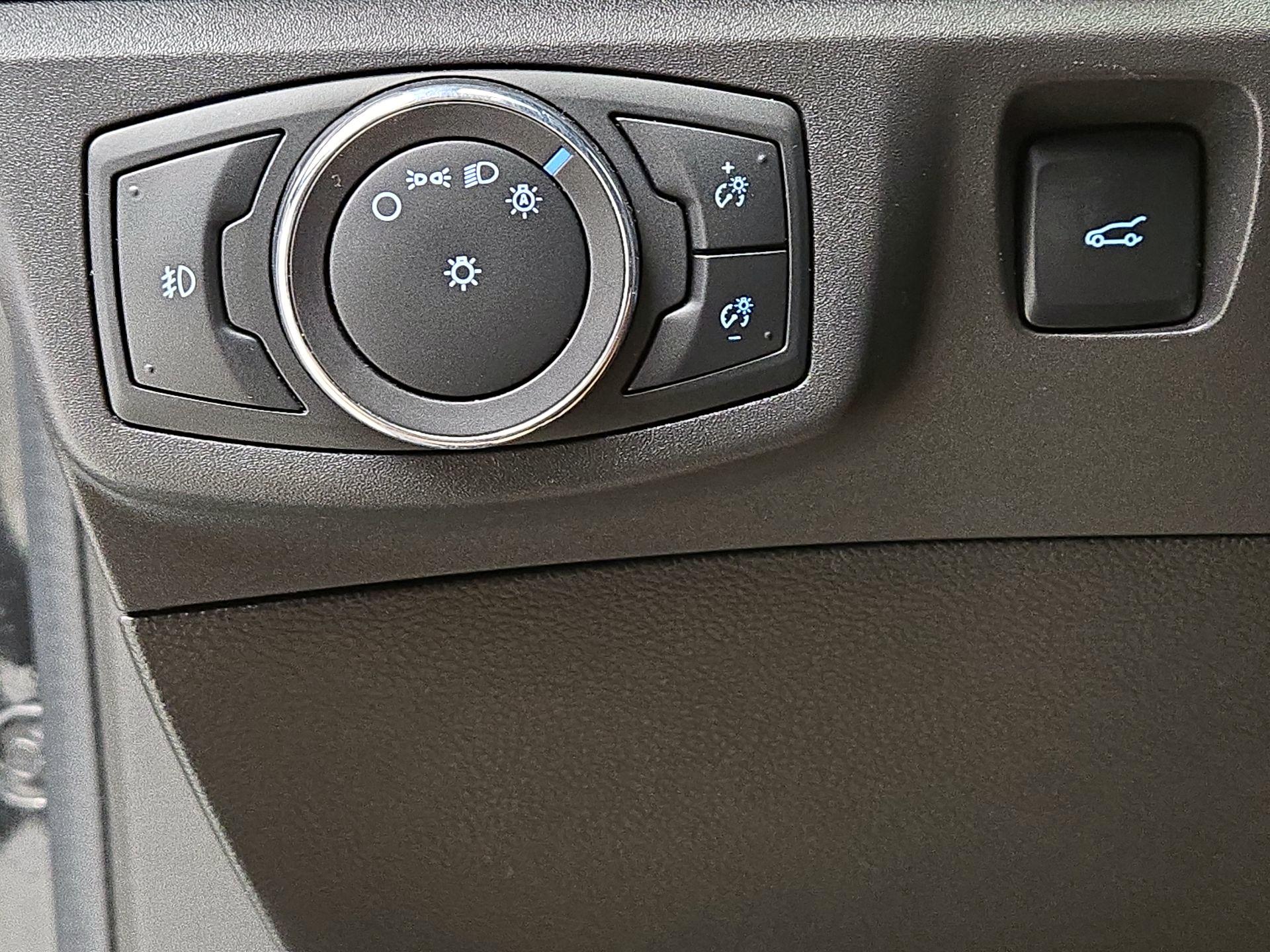 Thumbnail: 2014 Ford Fusion - 13