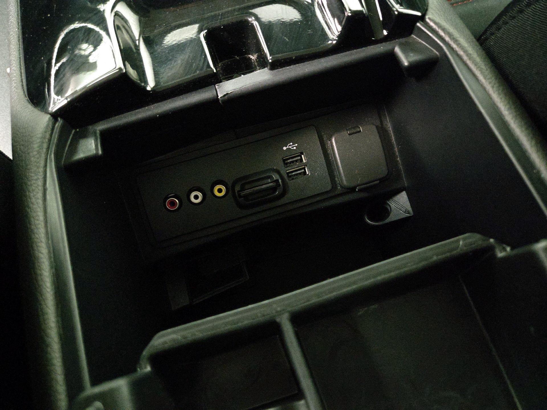 Thumbnail: 2014 Ford Fusion - 18