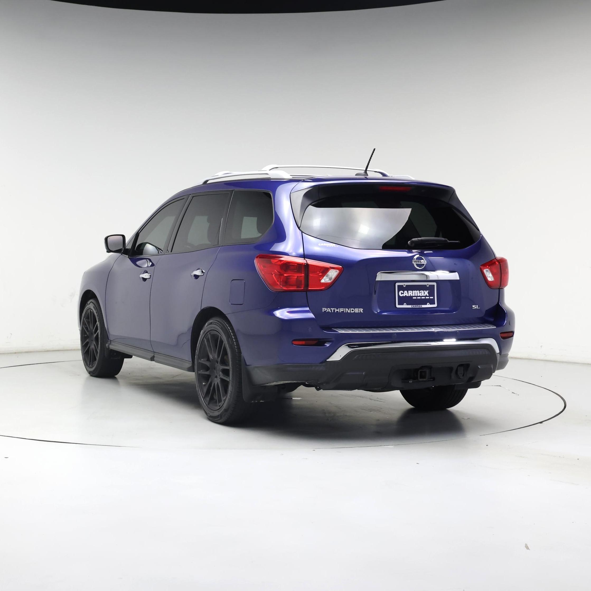 Thumbnail: 2018 Nissan Pathfinder - 2