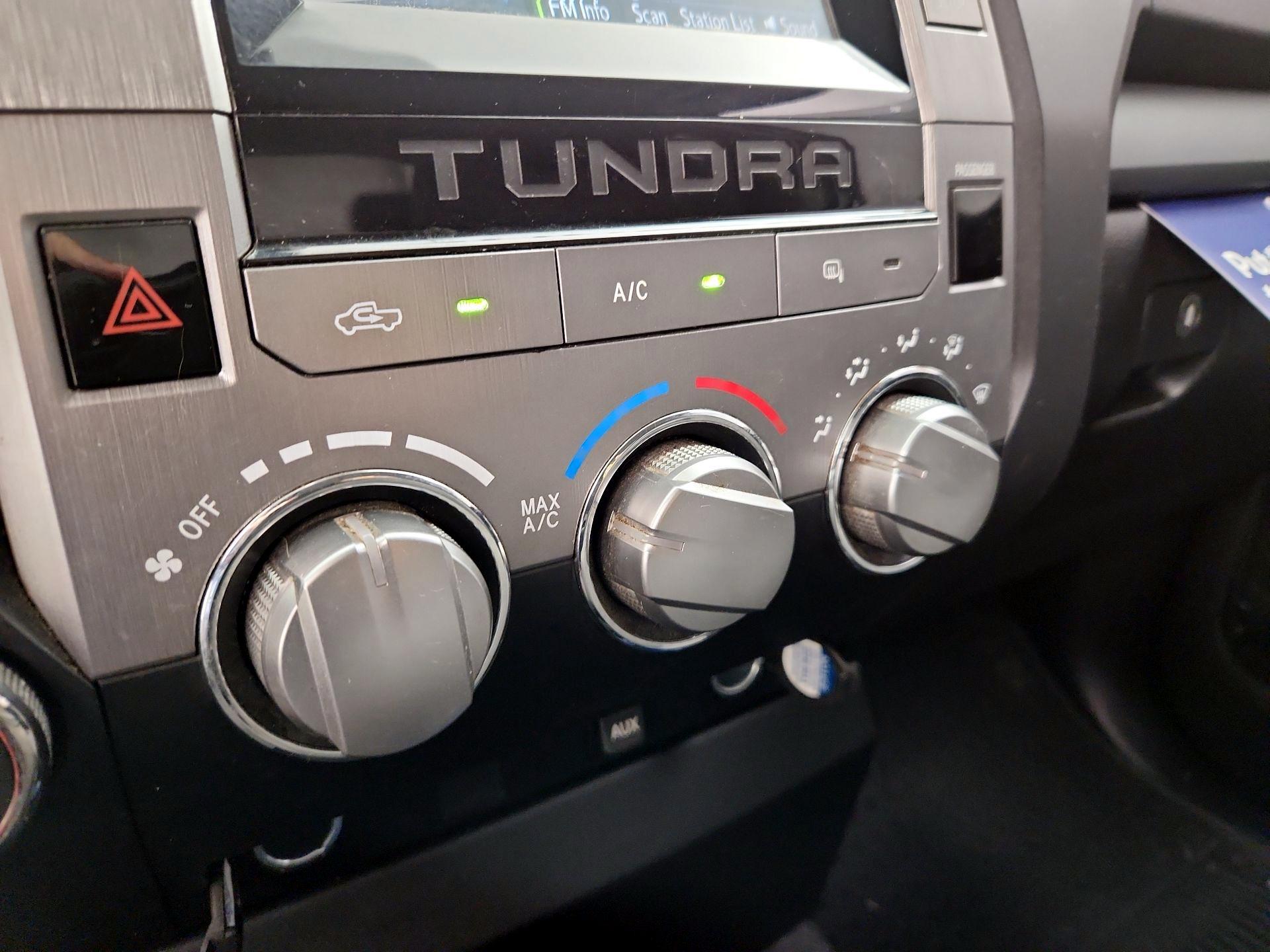 Thumbnail: 2014 Toyota Tundra - 16