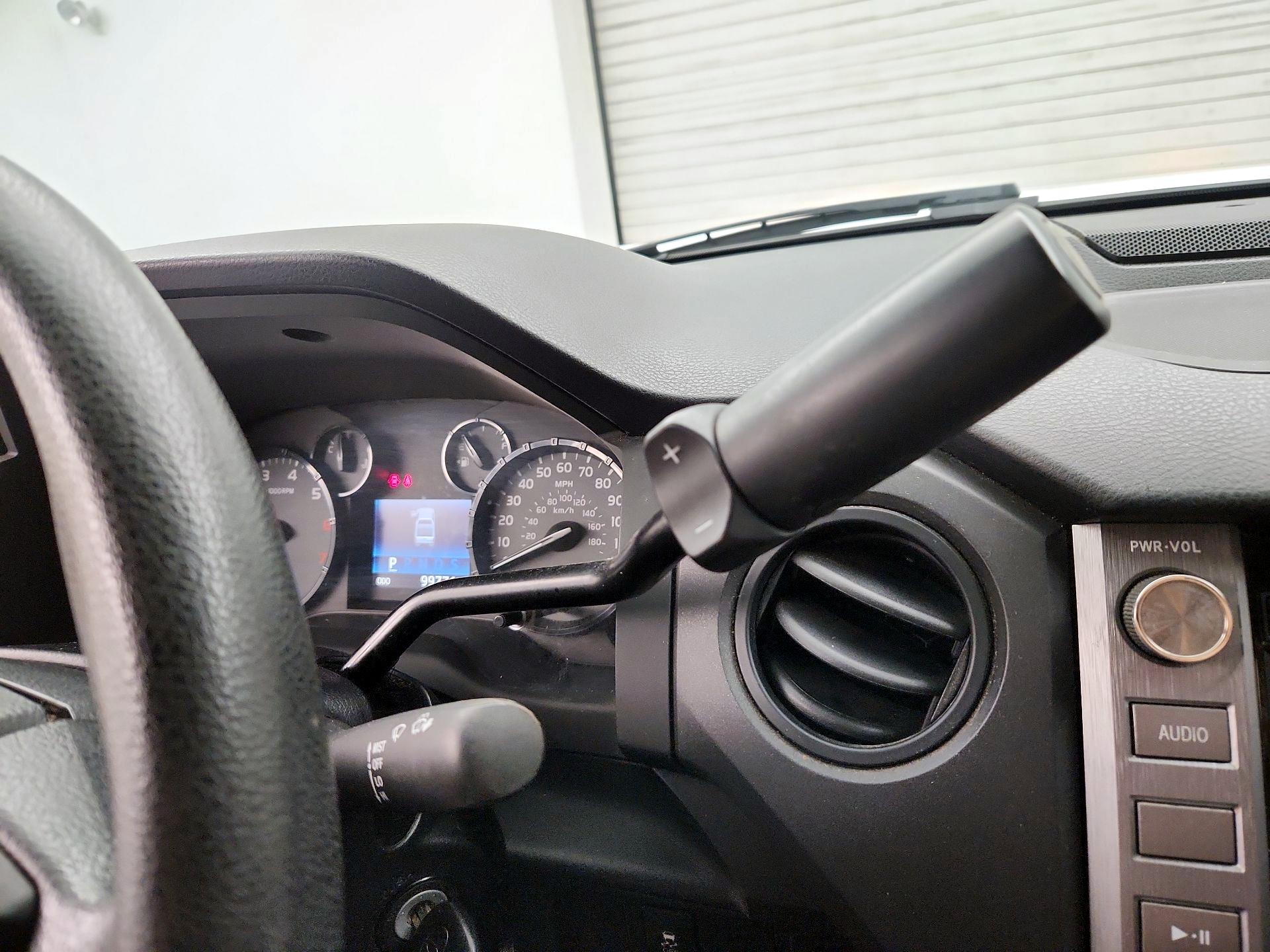 Thumbnail: 2014 Toyota Tundra - 17