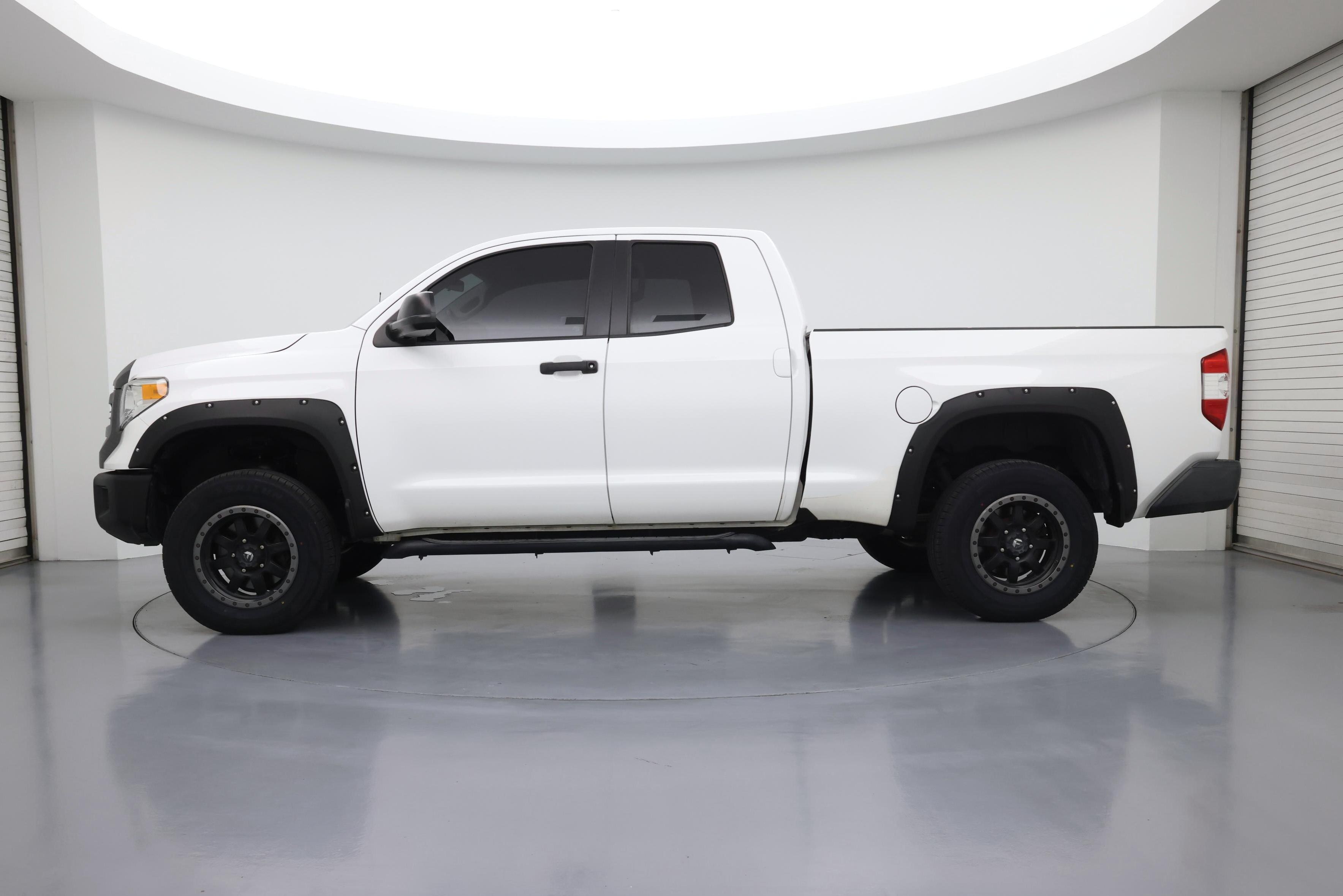 Thumbnail: 2014 Toyota Tundra - 3