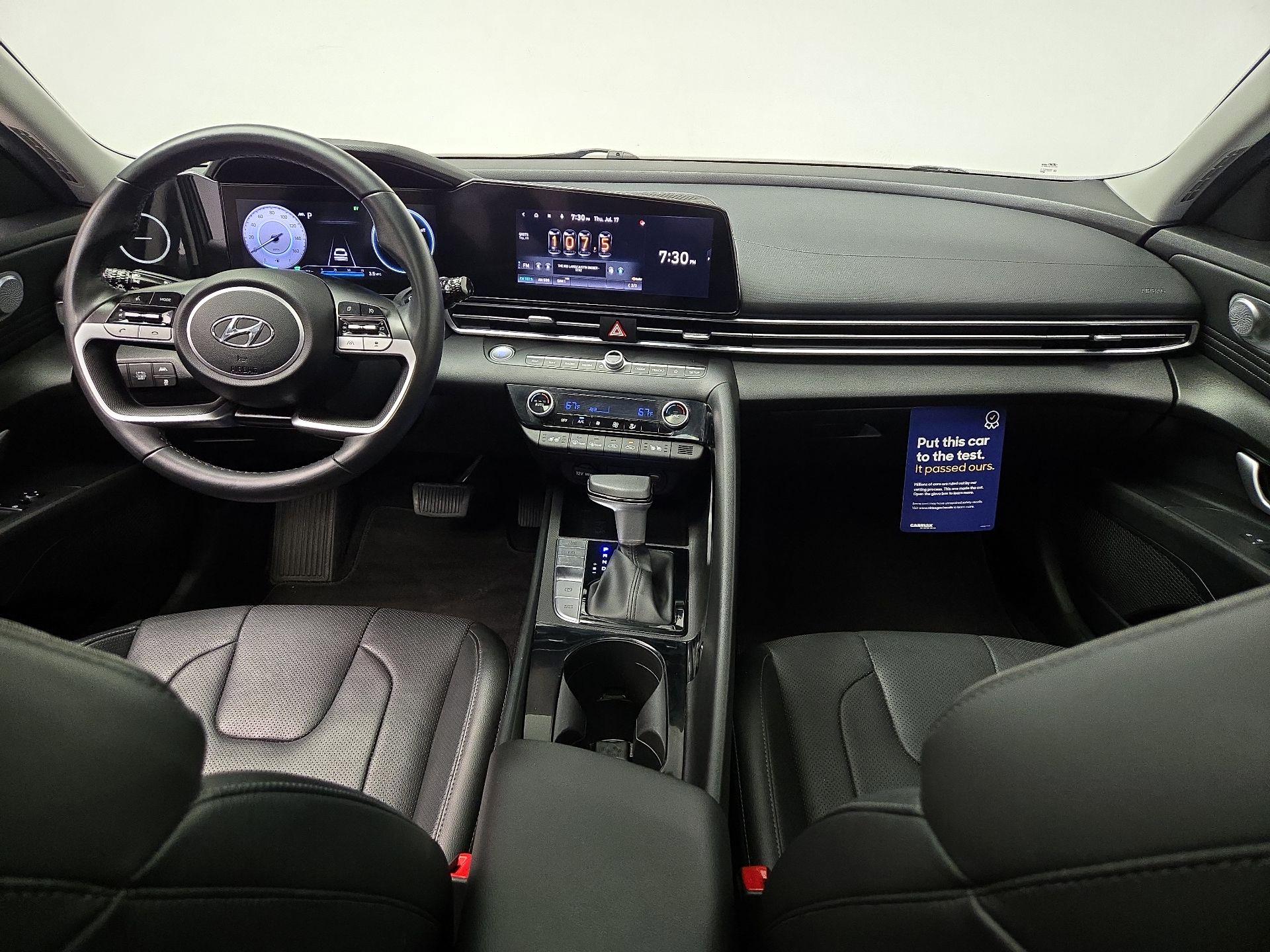 Thumbnail: 2022 Hyundai Elantra - 9