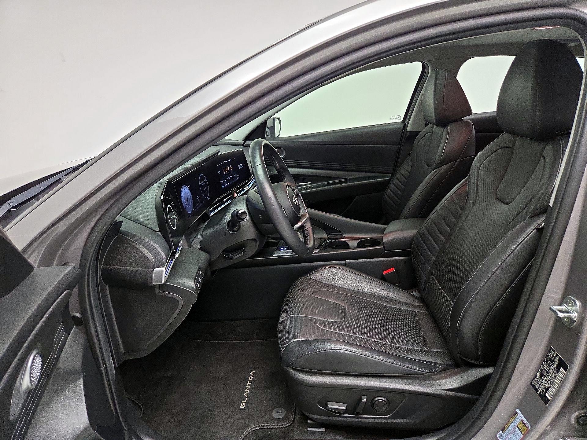 Thumbnail: 2022 Hyundai Elantra - 11