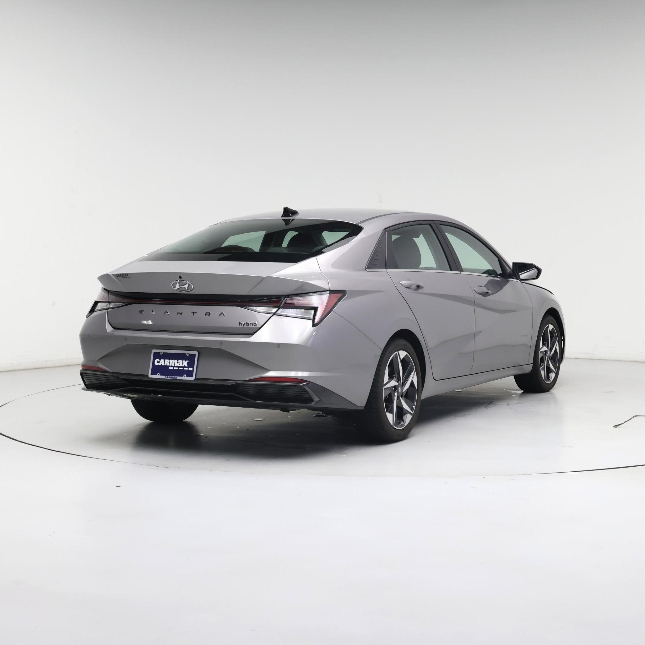 Thumbnail: 2022 Hyundai Elantra - 8