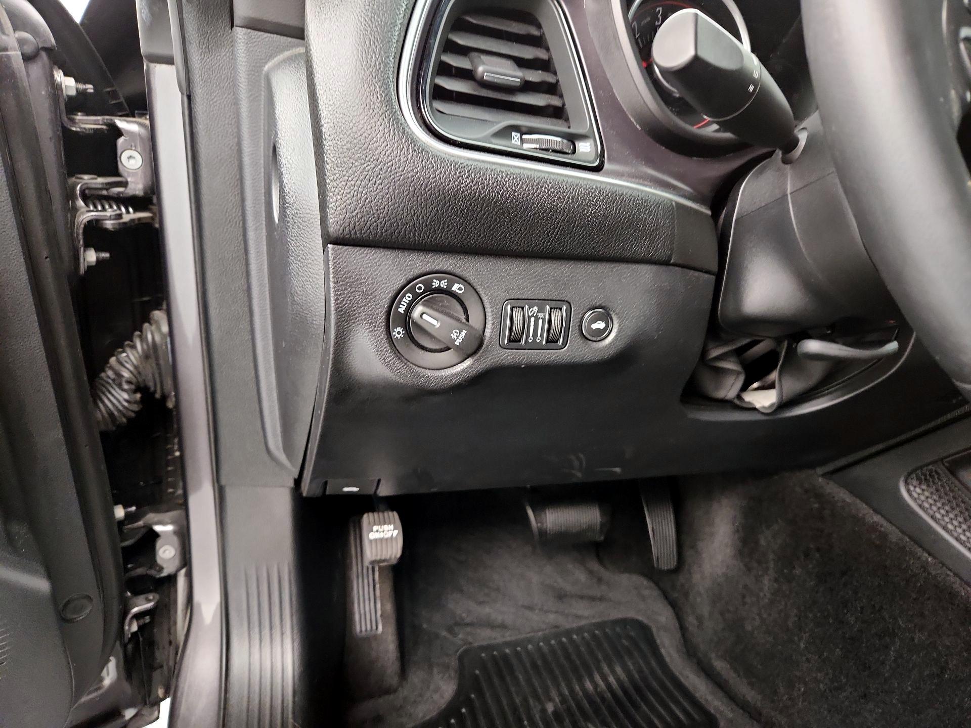 Thumbnail: 2015 Dodge Challenger - 13