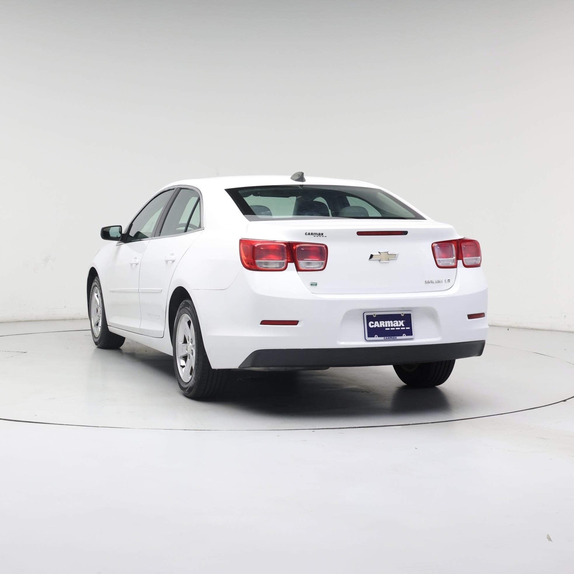 Thumbnail: 2015 Chevrolet Malibu - 2