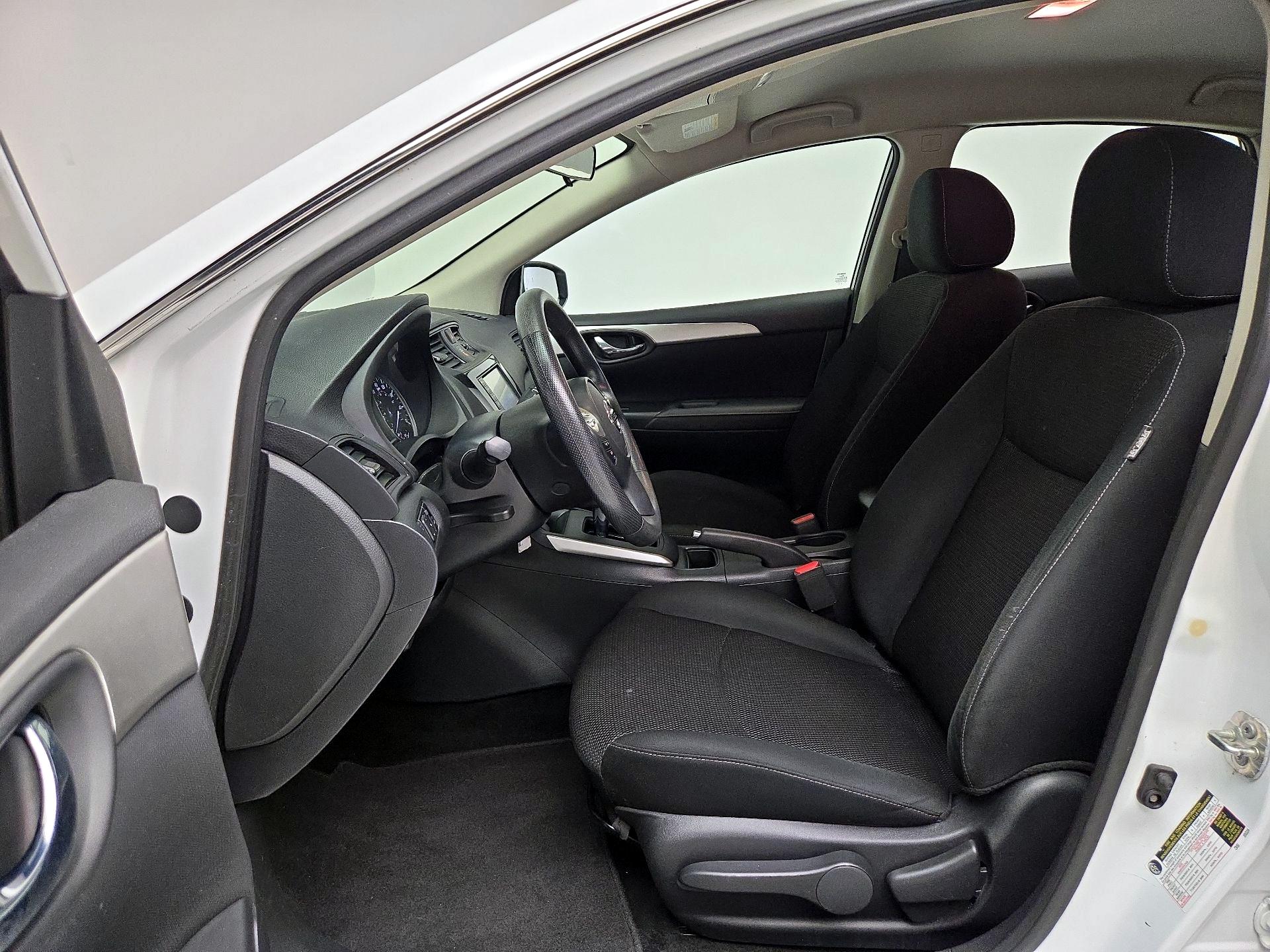 Thumbnail: 2019 Nissan Sentra - 11