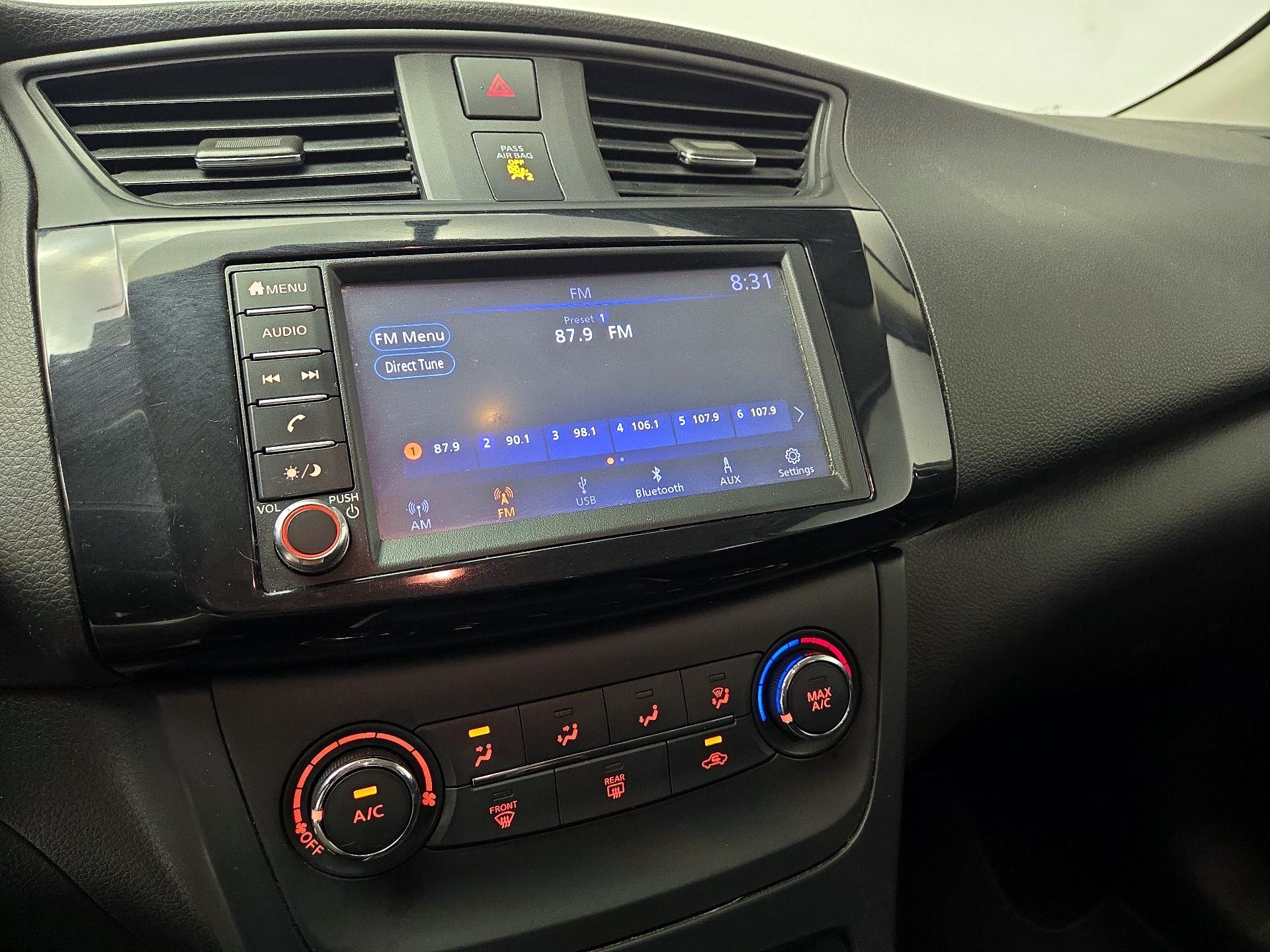 Thumbnail: 2019 Nissan Sentra - 16