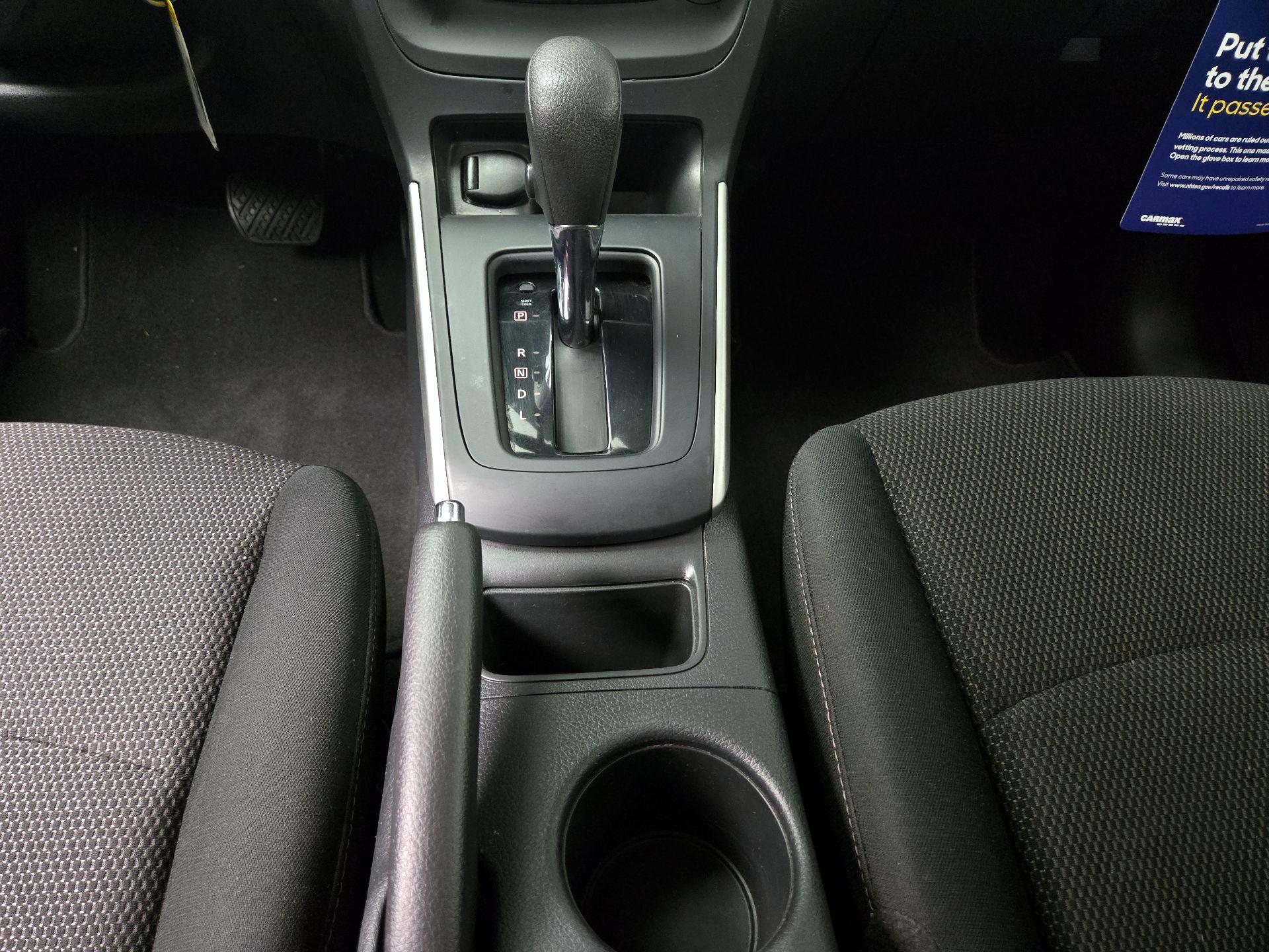 Thumbnail: 2019 Nissan Sentra - 17