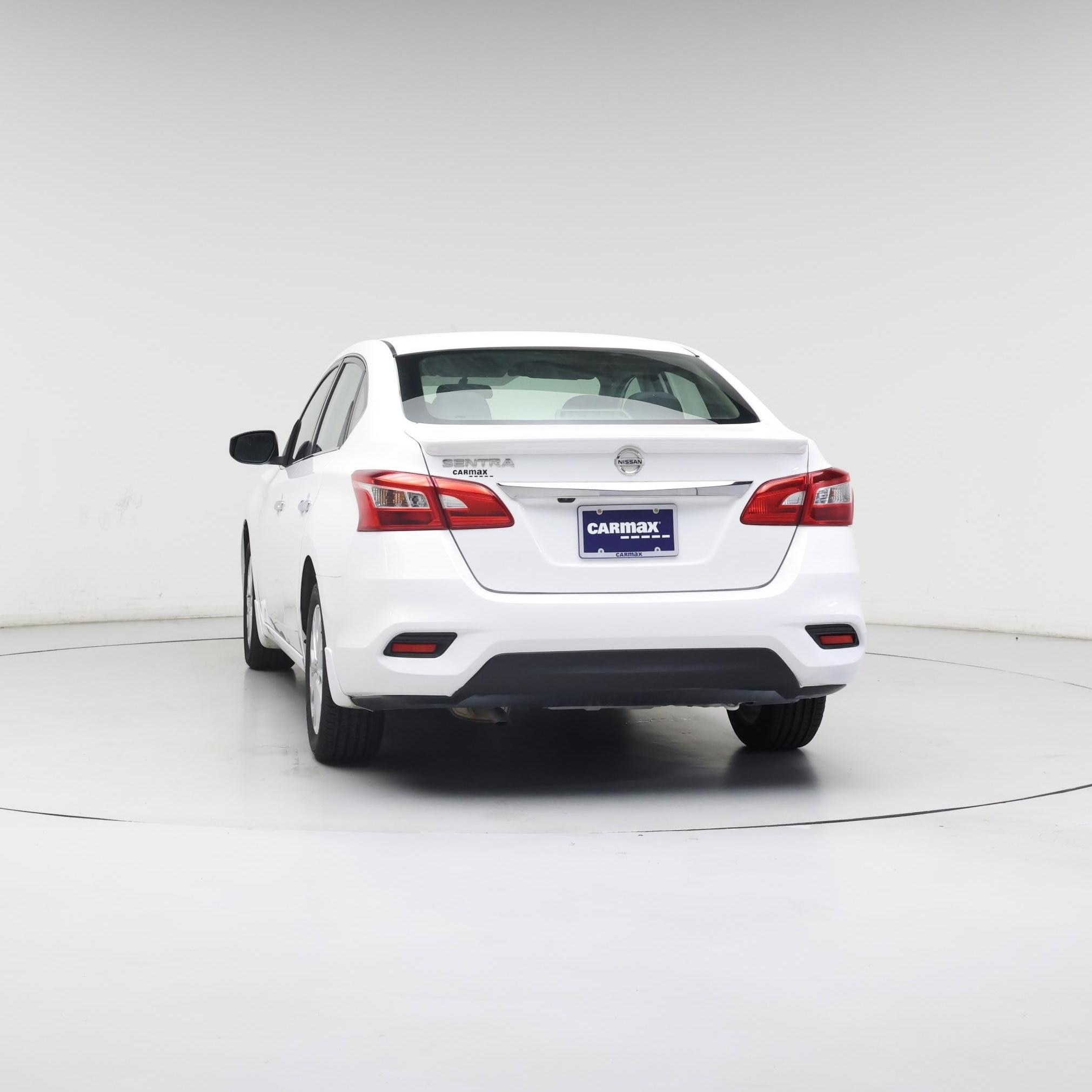Thumbnail: 2019 Nissan Sentra - 6