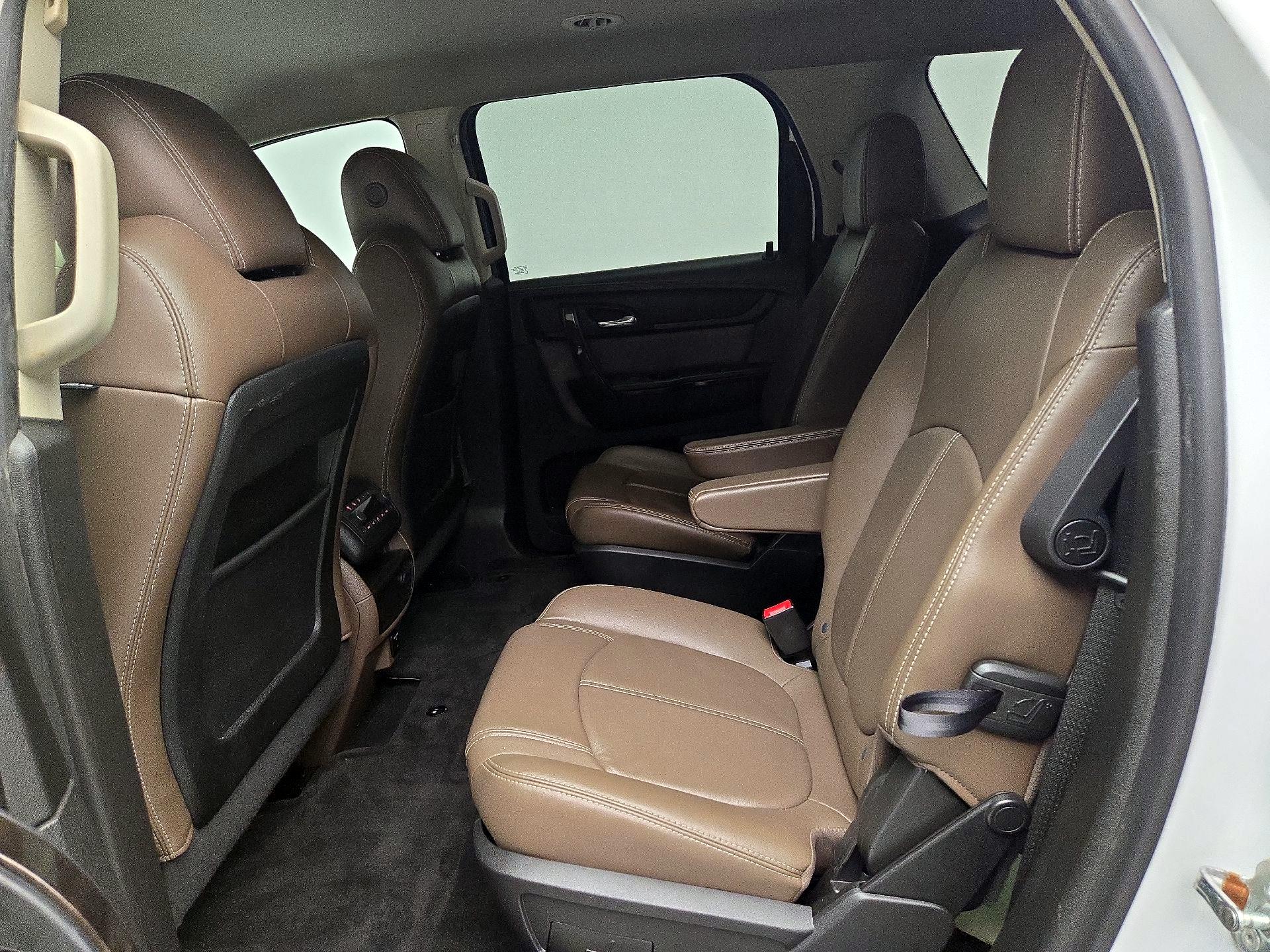 Thumbnail: 2016 GMC Acadia - 19