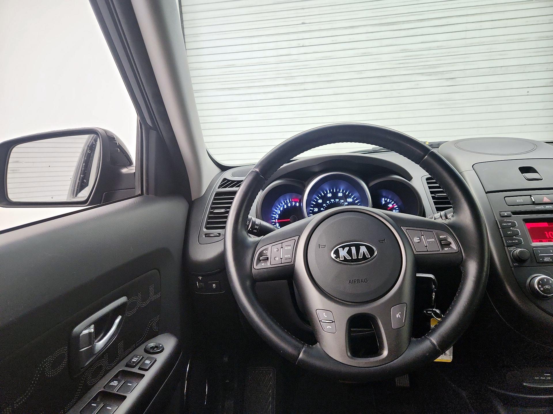 Thumbnail: 2013 Kia Soul - 10