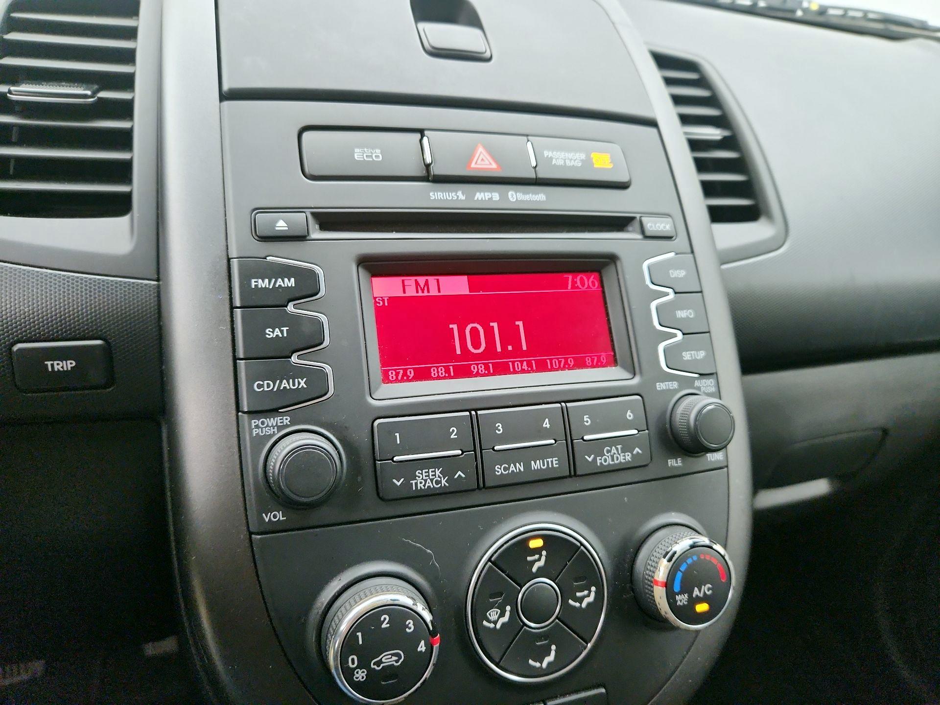 Thumbnail: 2013 Kia Soul - 13