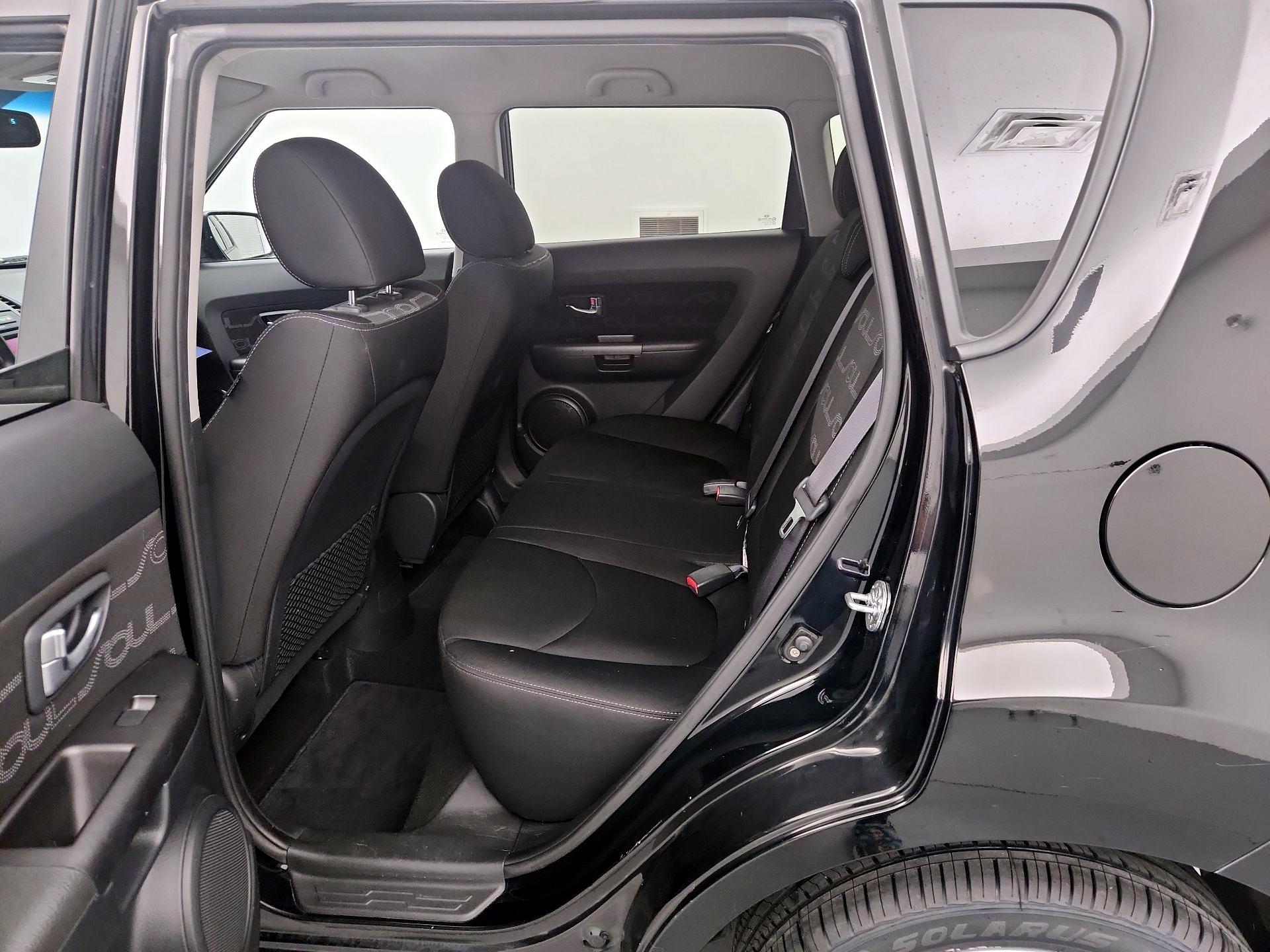 Thumbnail: 2013 Kia Soul - 17