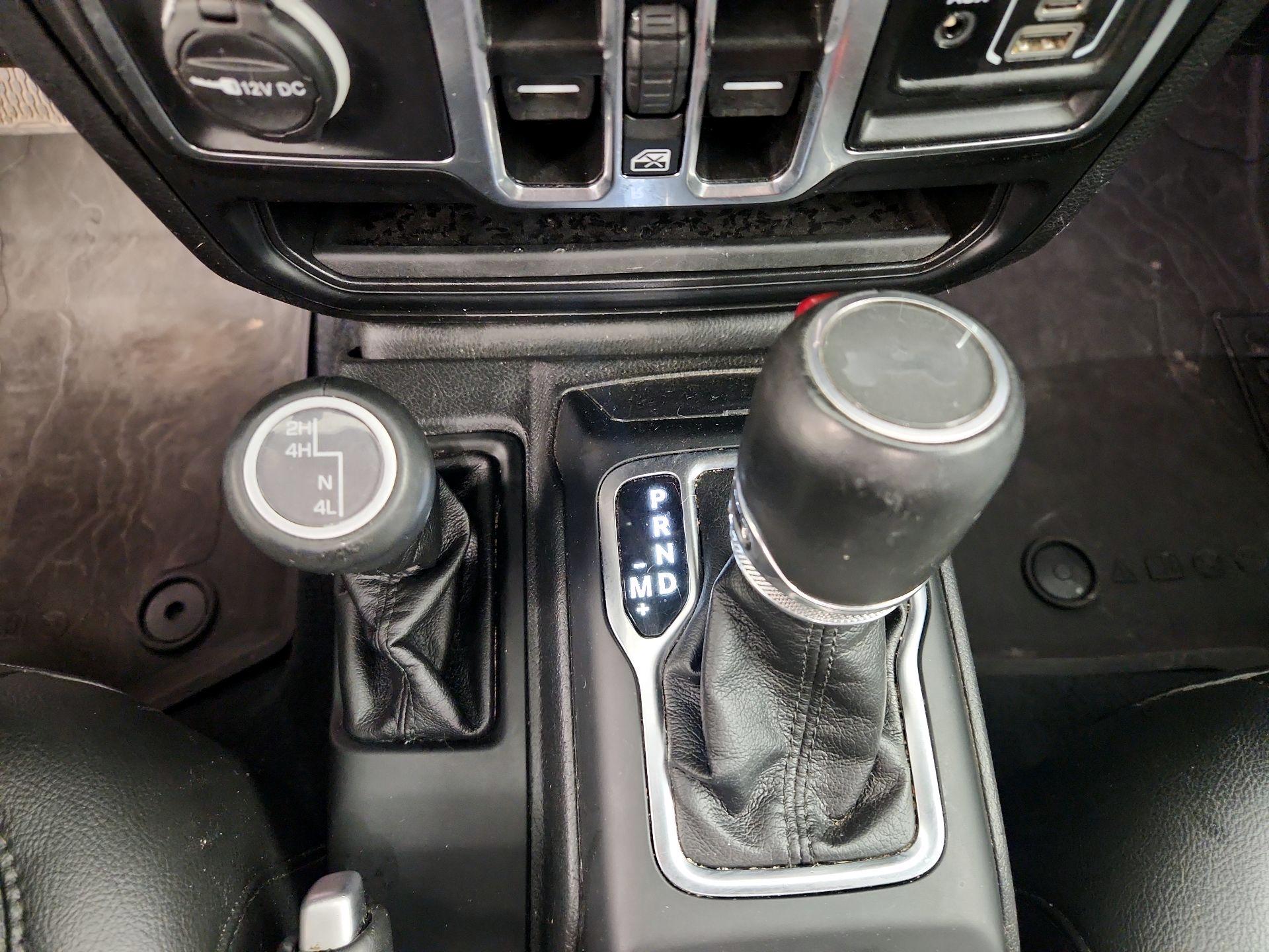 Thumbnail: 2023 Jeep Wrangler - 18