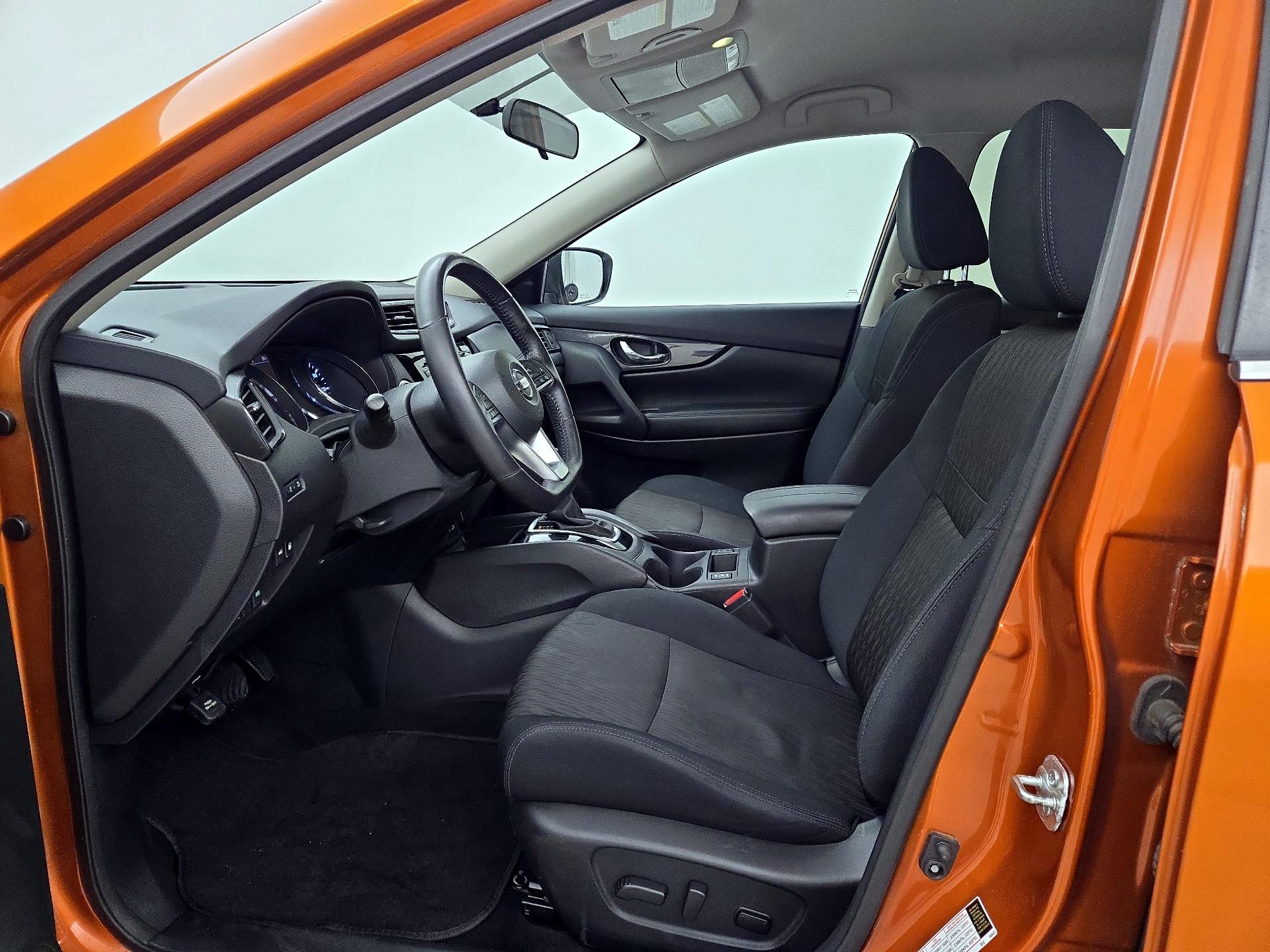 Thumbnail: 2018 Nissan Rogue - 11